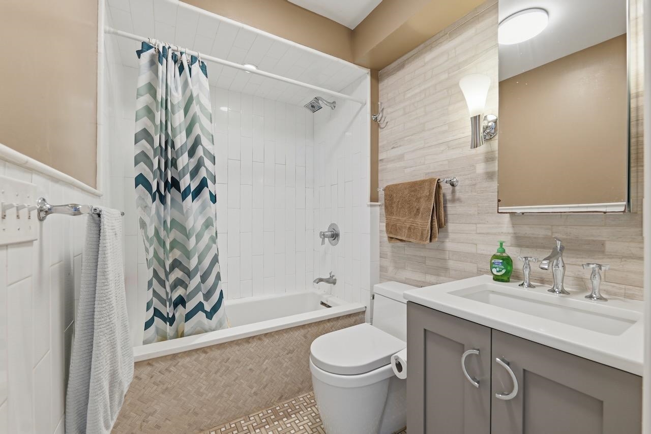 500 JEFFERSON ST Unit: 5