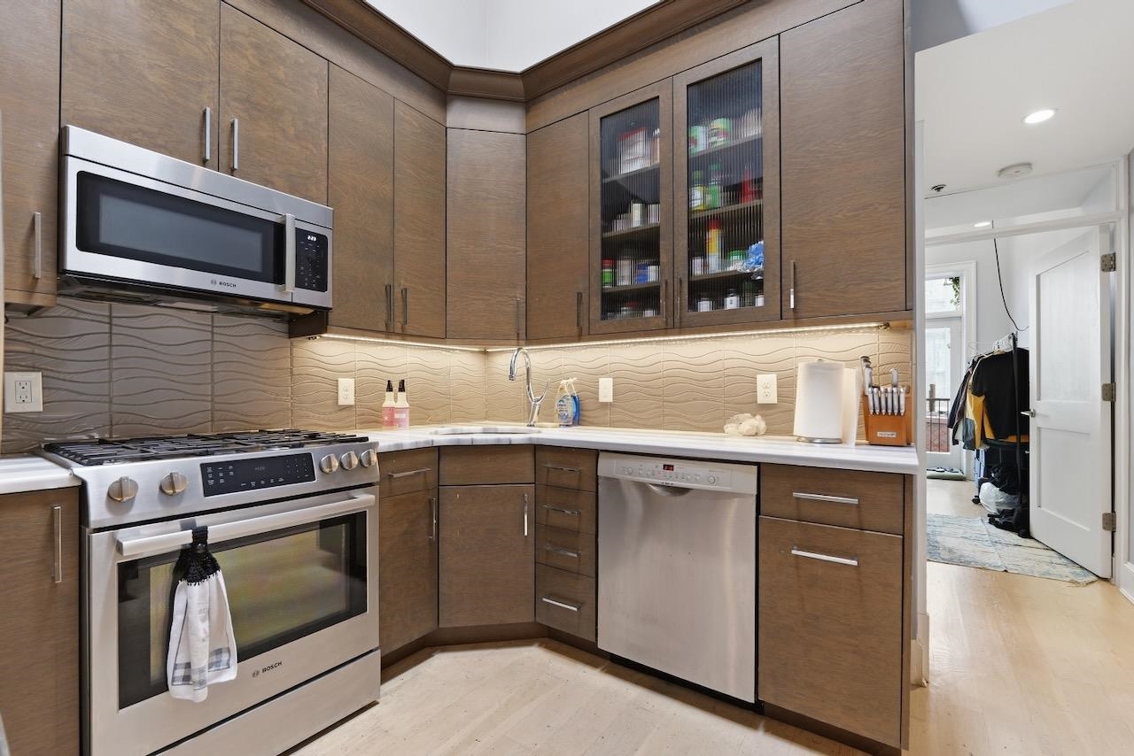 500 JEFFERSON ST Unit: 5