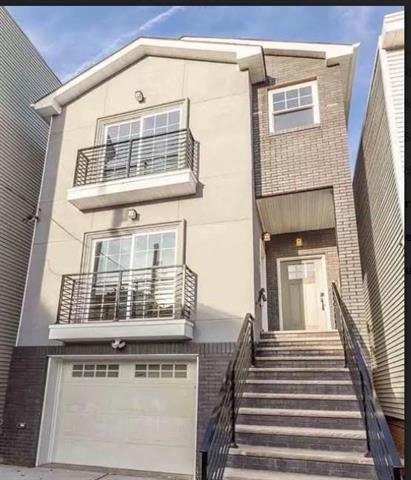 268 GRIFFITH ST Unit: 2