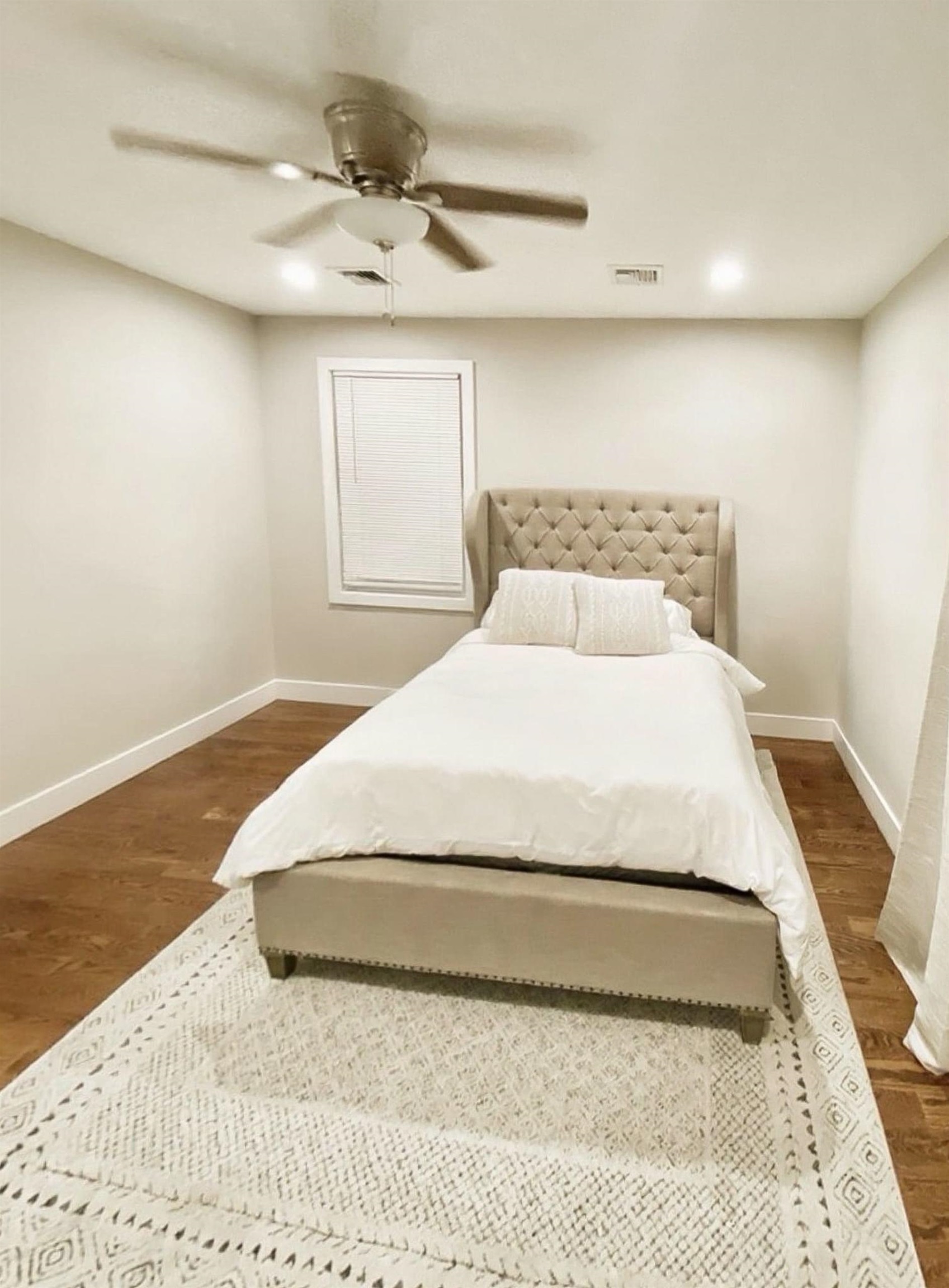 268 GRIFFITH ST Unit: 2