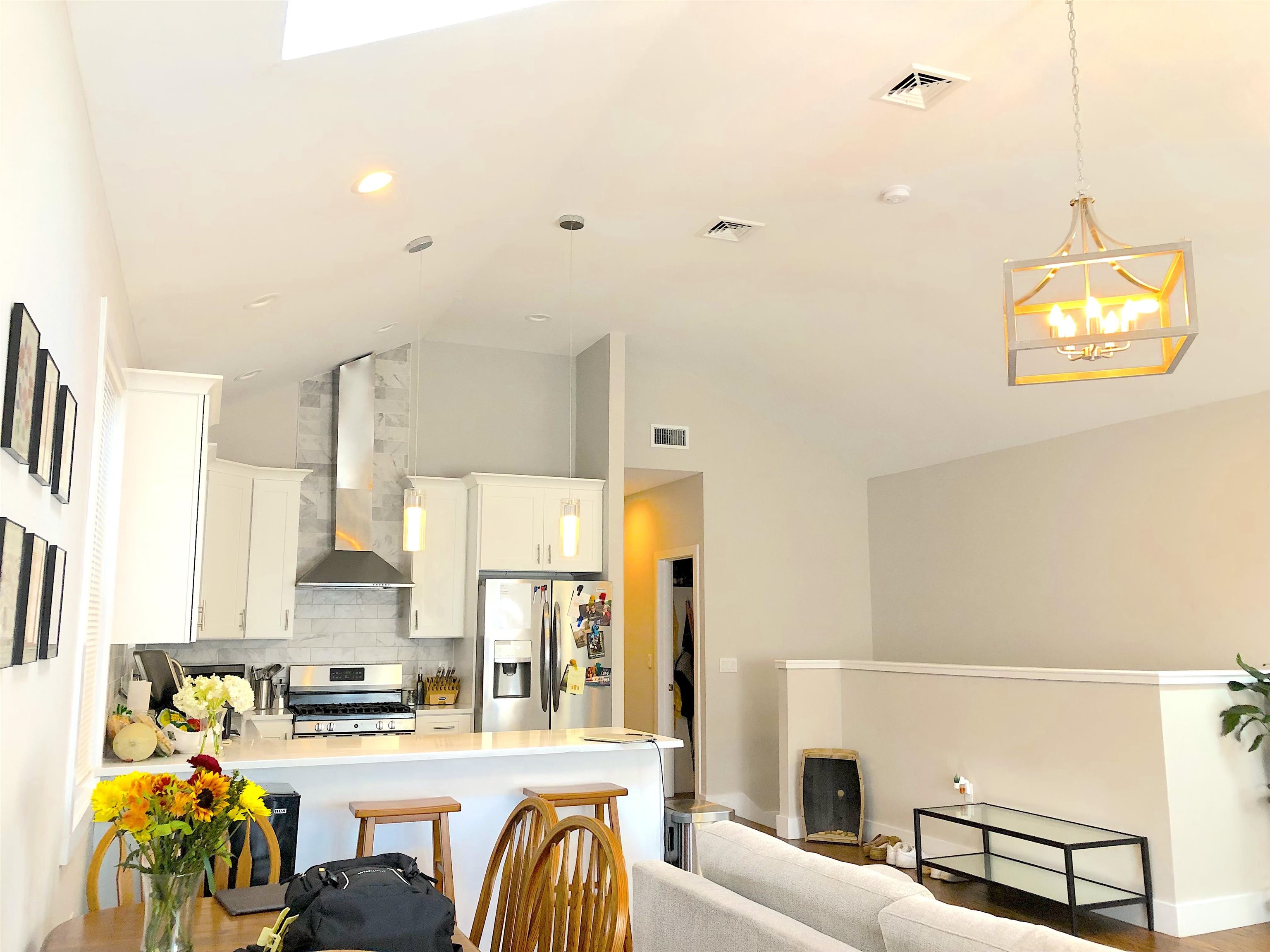 268 GRIFFITH ST Unit: 2