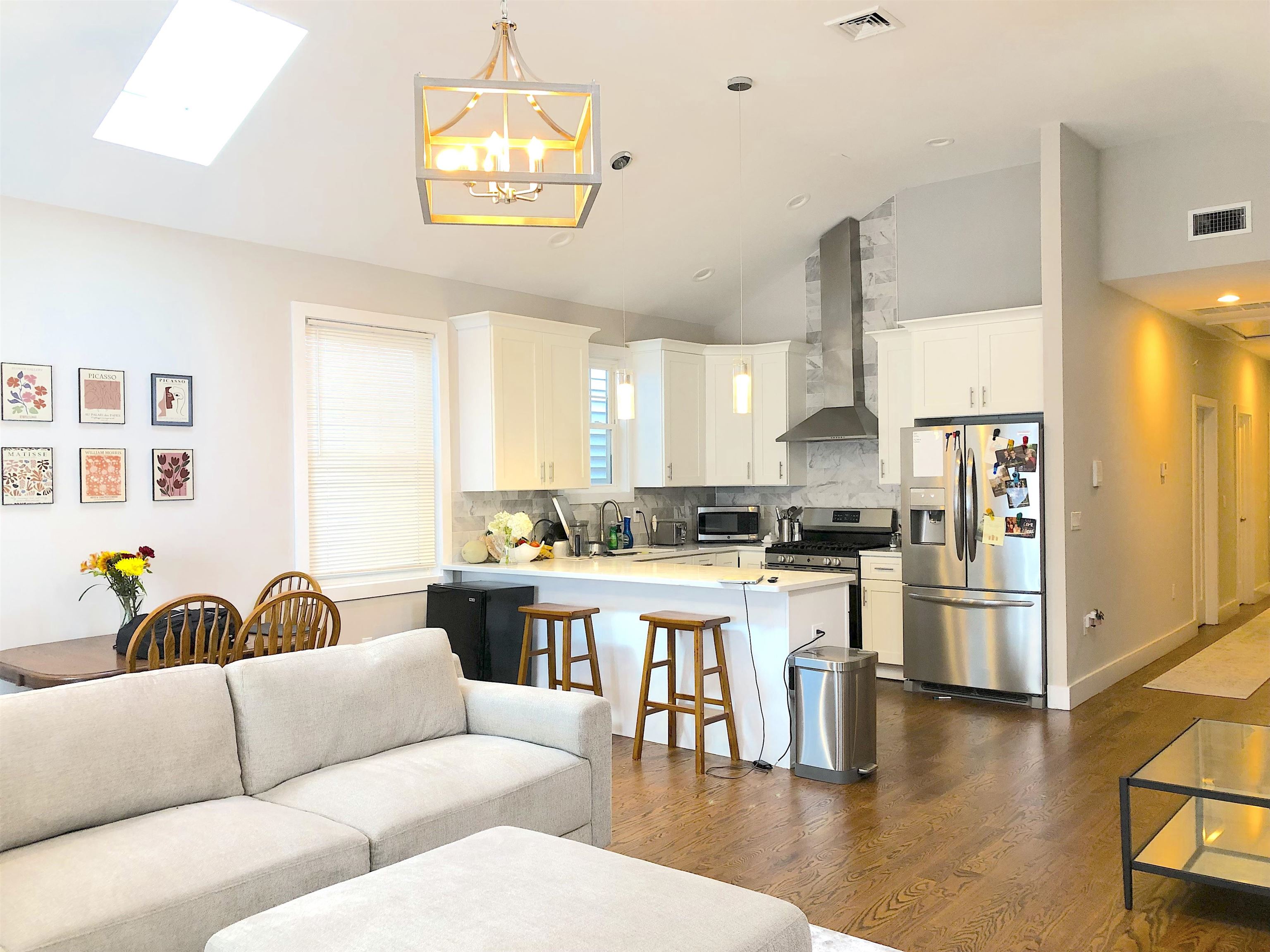 268 GRIFFITH ST Unit: 2