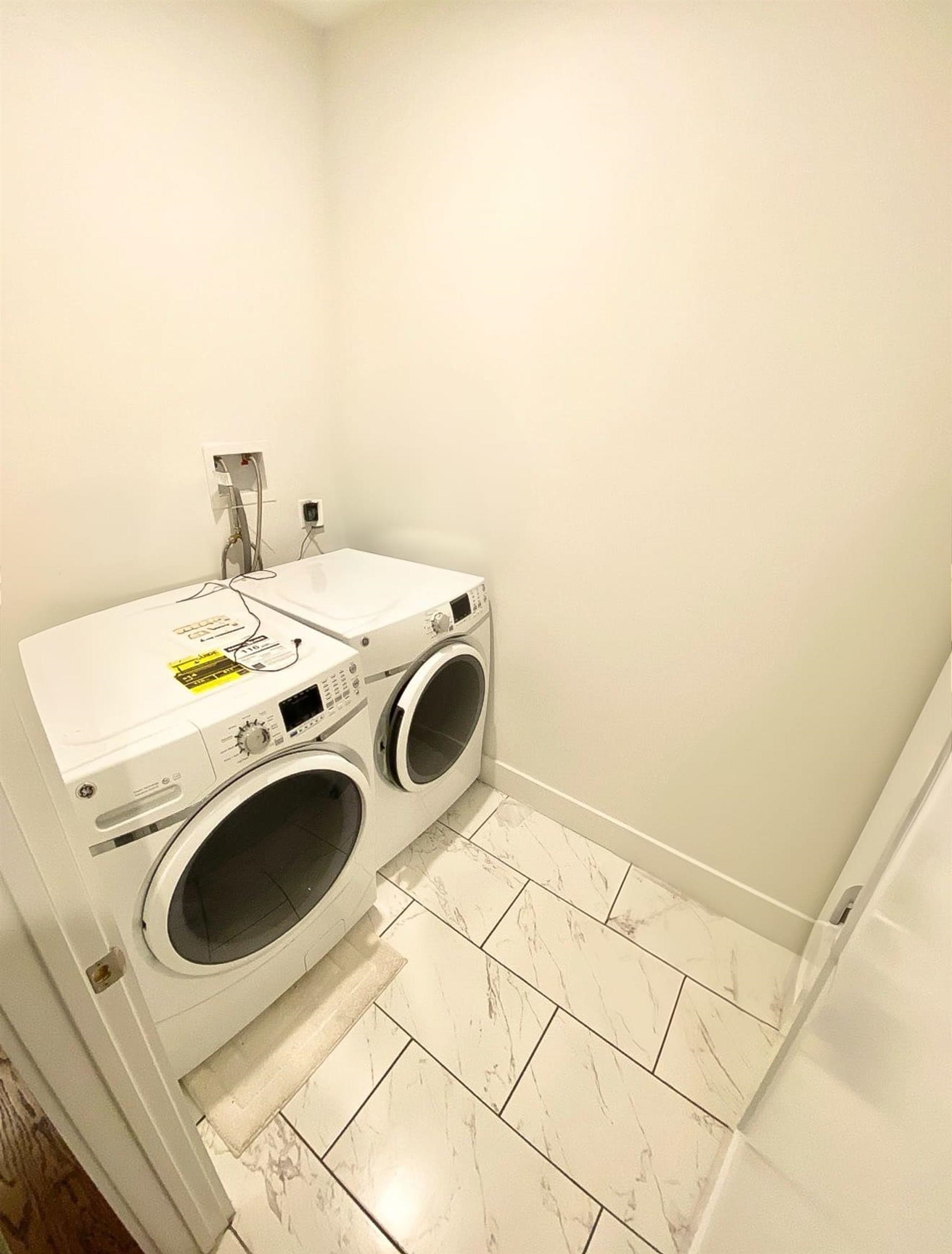 268 GRIFFITH ST Unit: 2