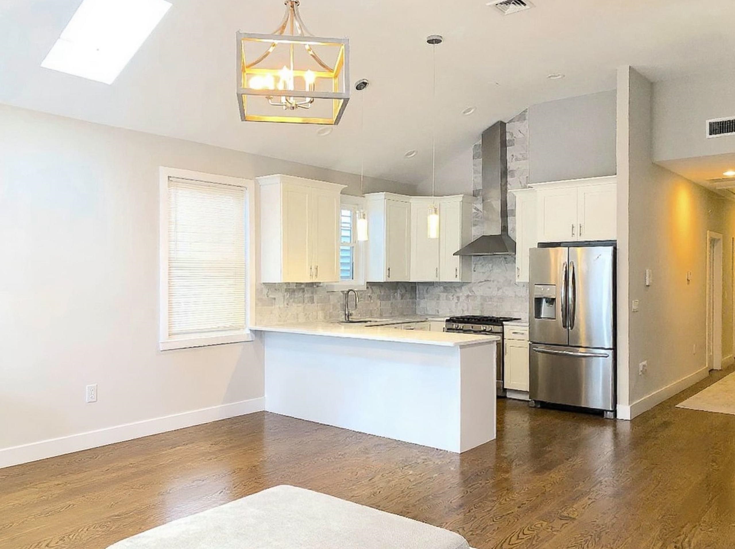 268 GRIFFITH ST Unit: 2