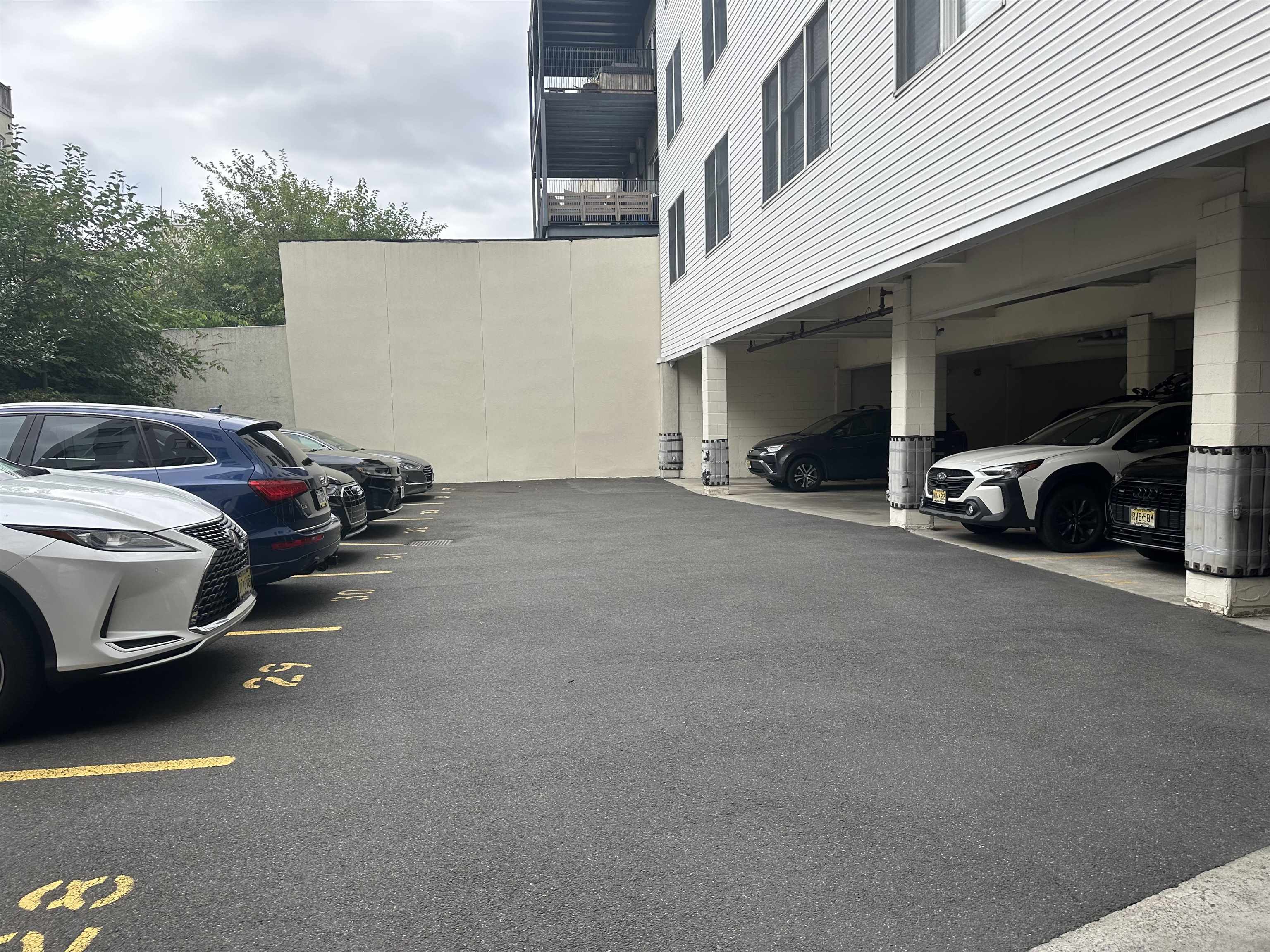 82 CLINTON ST Unit: 2B