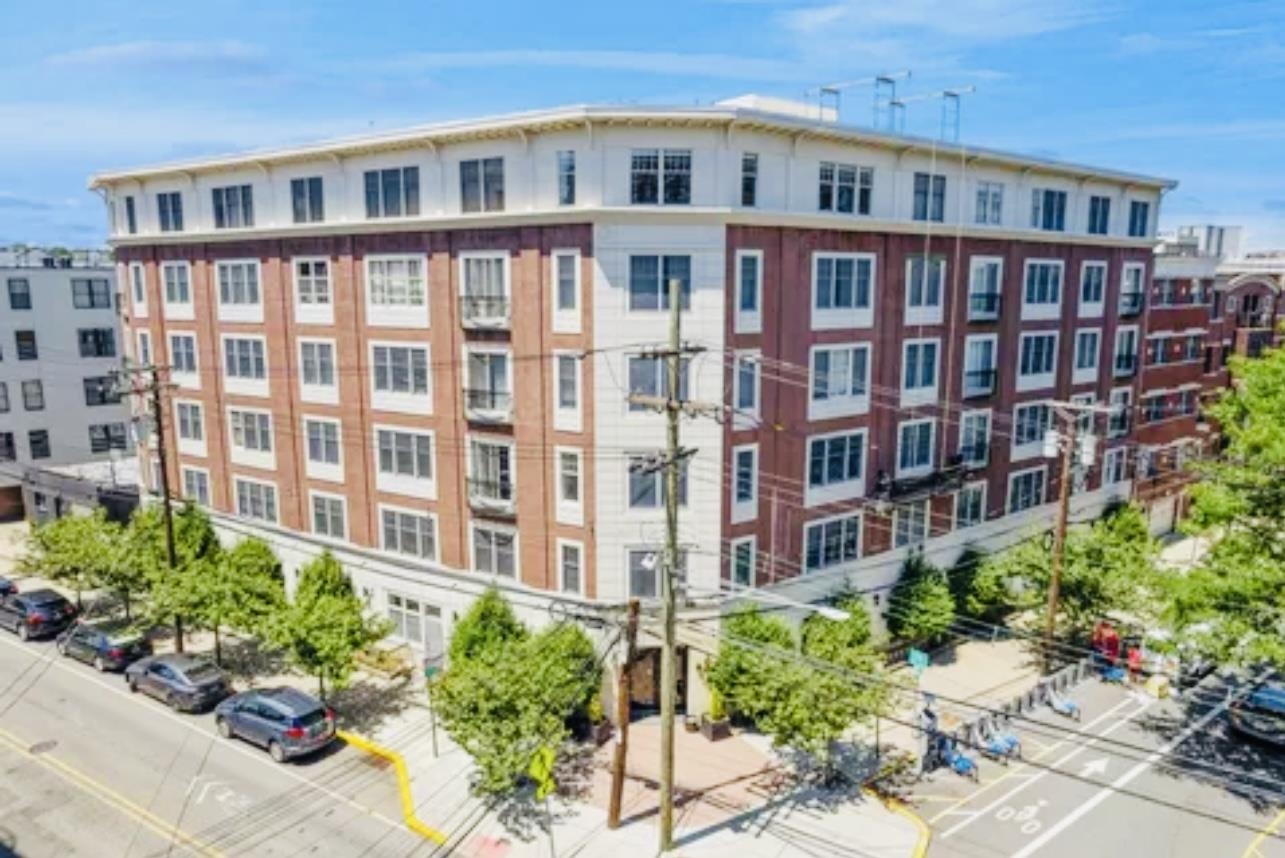 82 CLINTON ST Unit: 2B