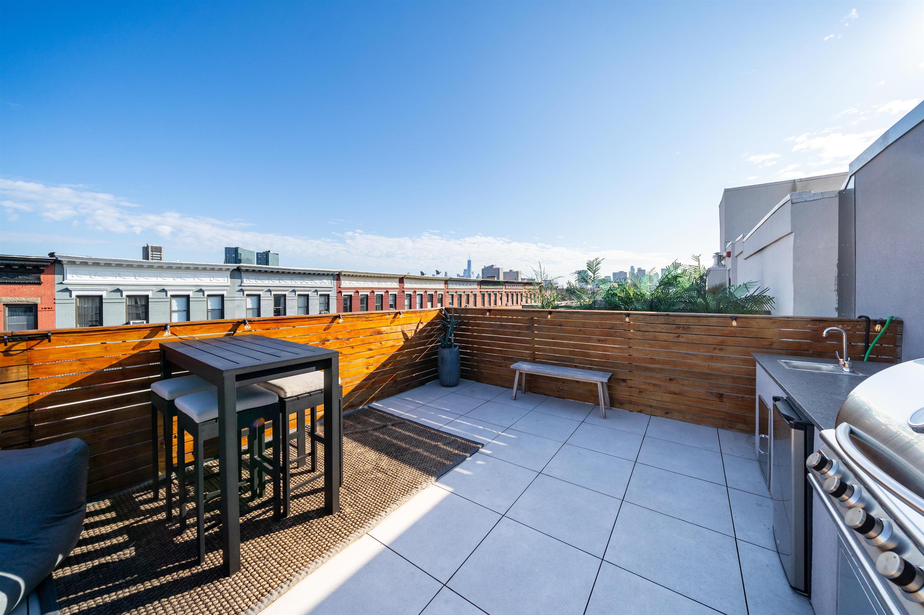 830 PARK AVE Unit: 501