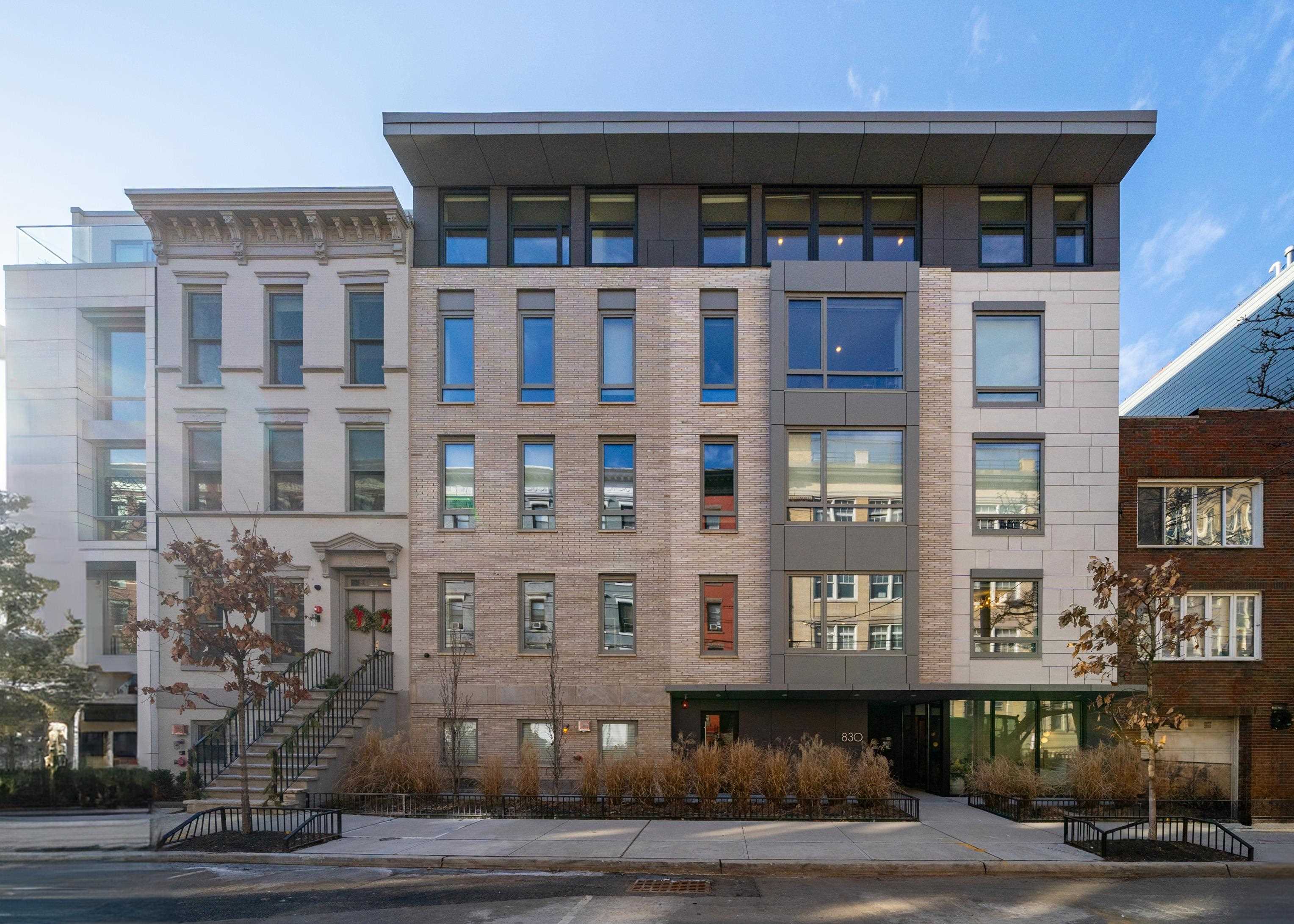 830 PARK AVE Unit: 501