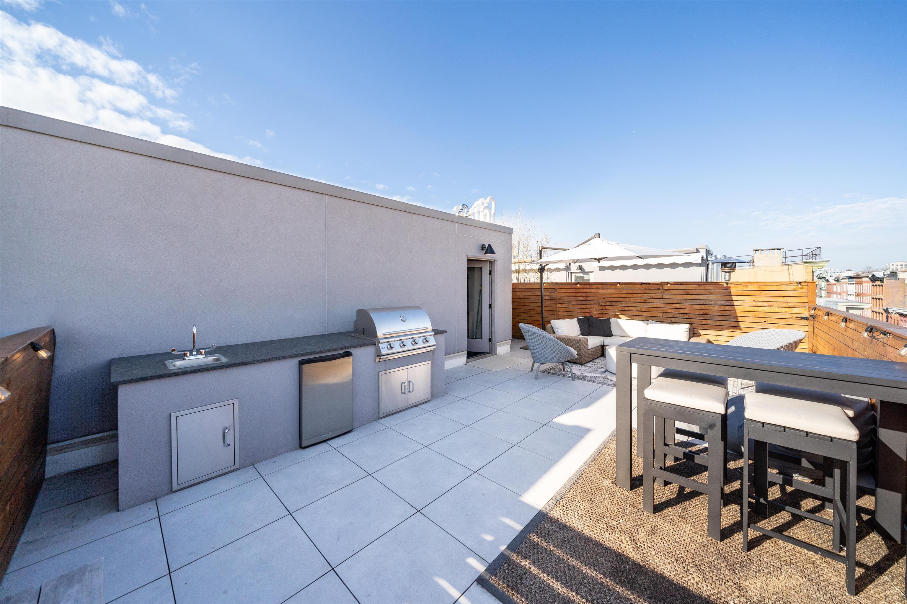 830 PARK AVE Unit: 501