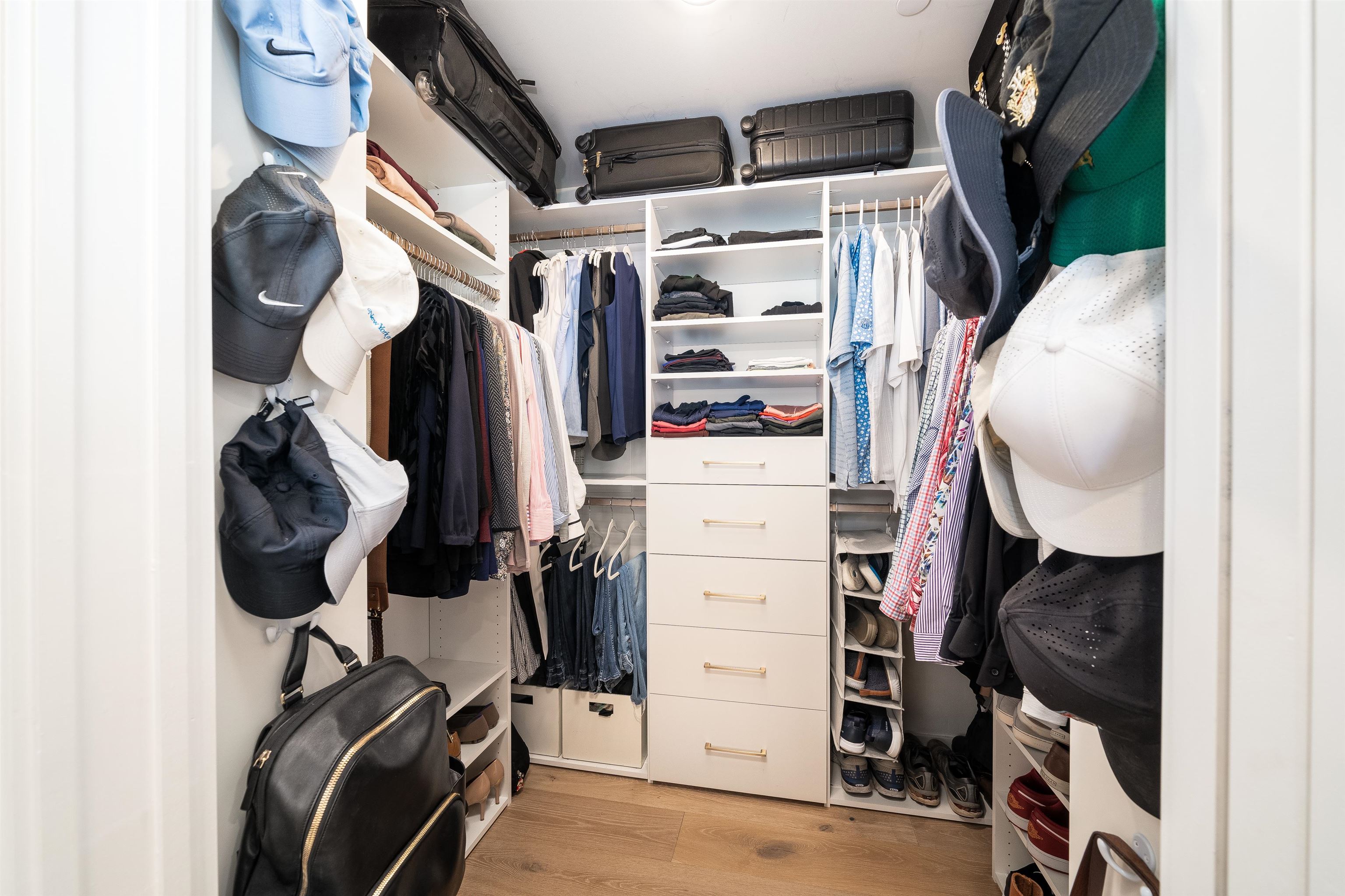 830 PARK AVE Unit: 501