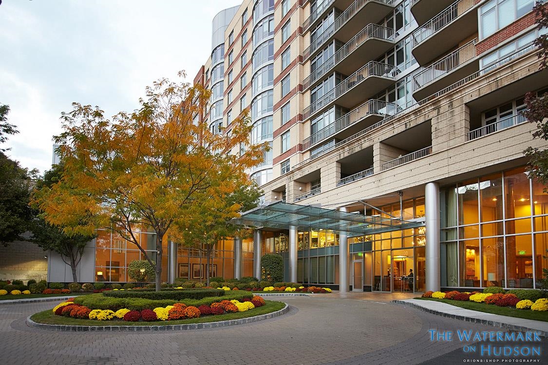 8100 RIVER RD Unit: 810
