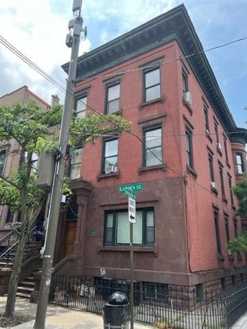 1140 GARDEN ST Unit: 2