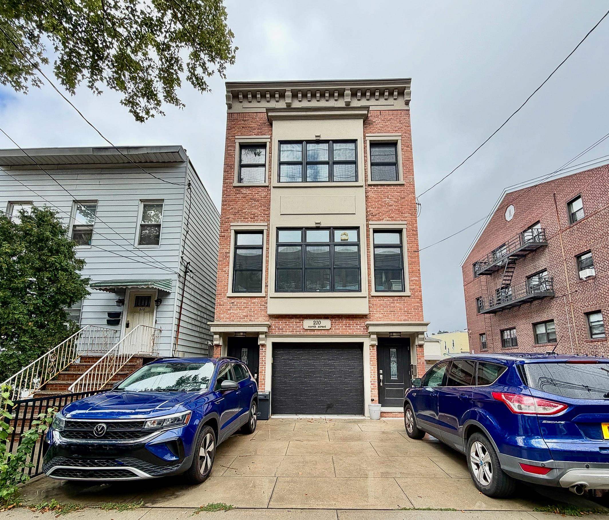 210 NORTH ST Unit: 1