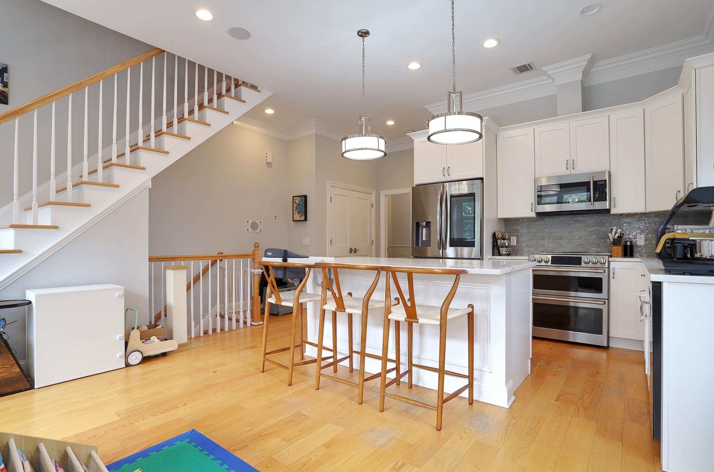 210 NORTH ST Unit: 1
