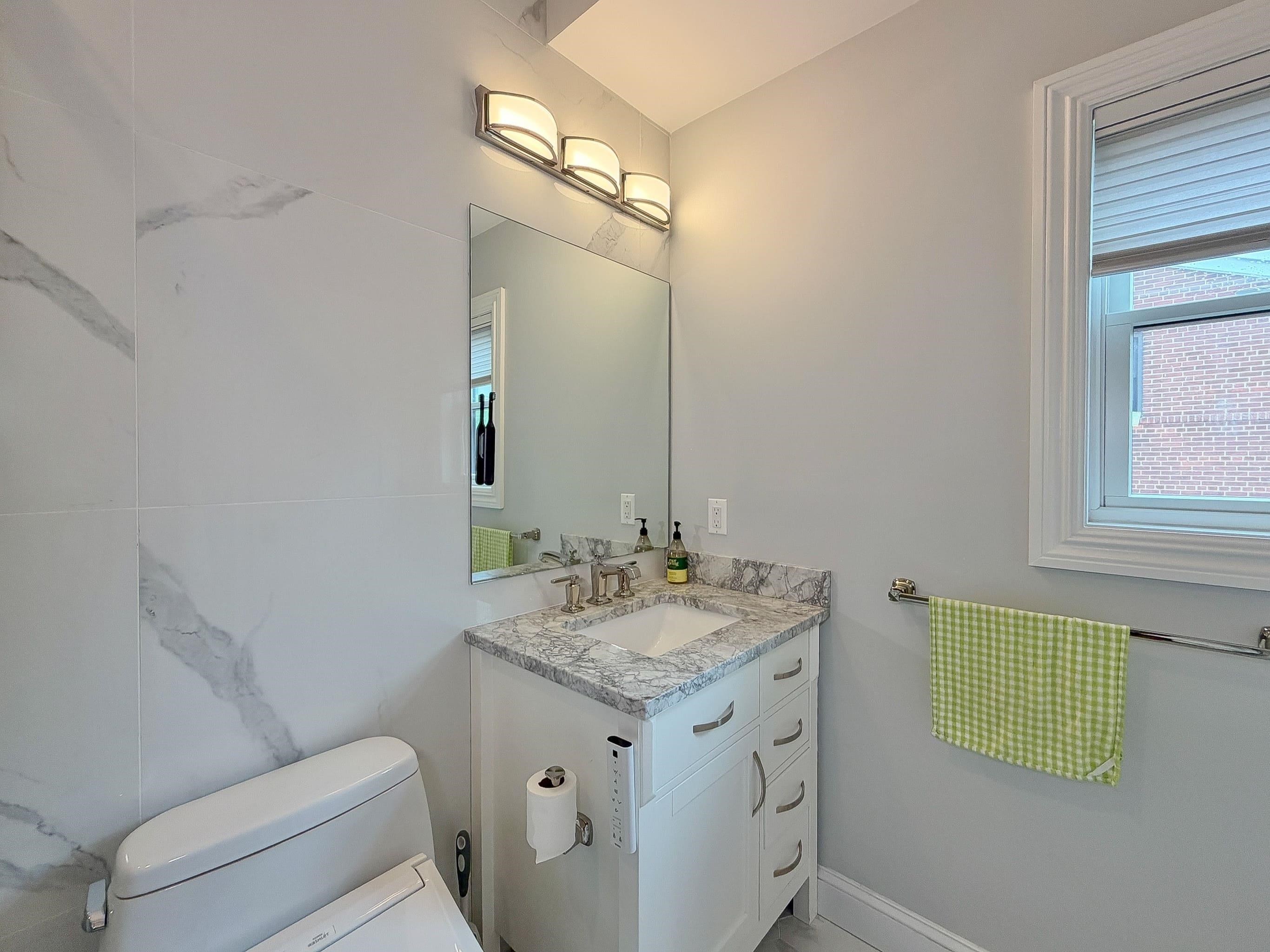 210 NORTH ST Unit: 1