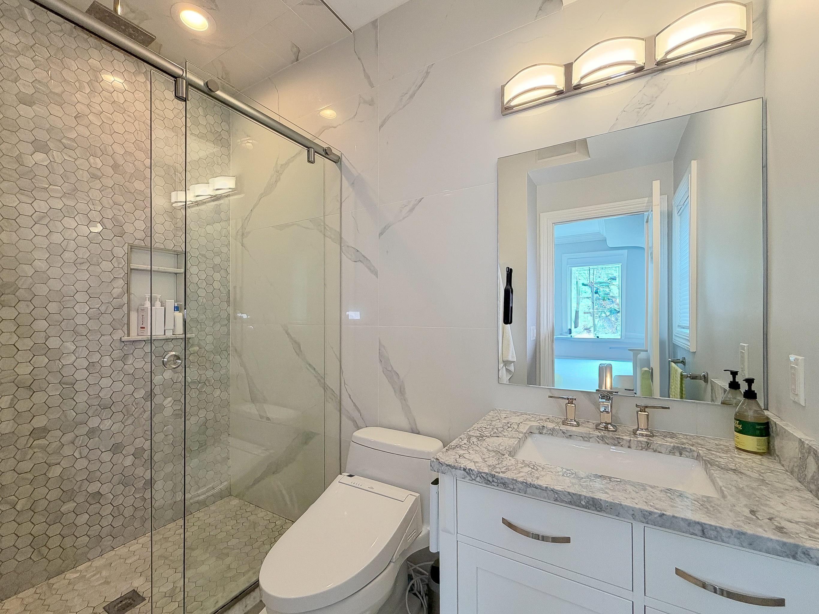 210 NORTH ST Unit: 1