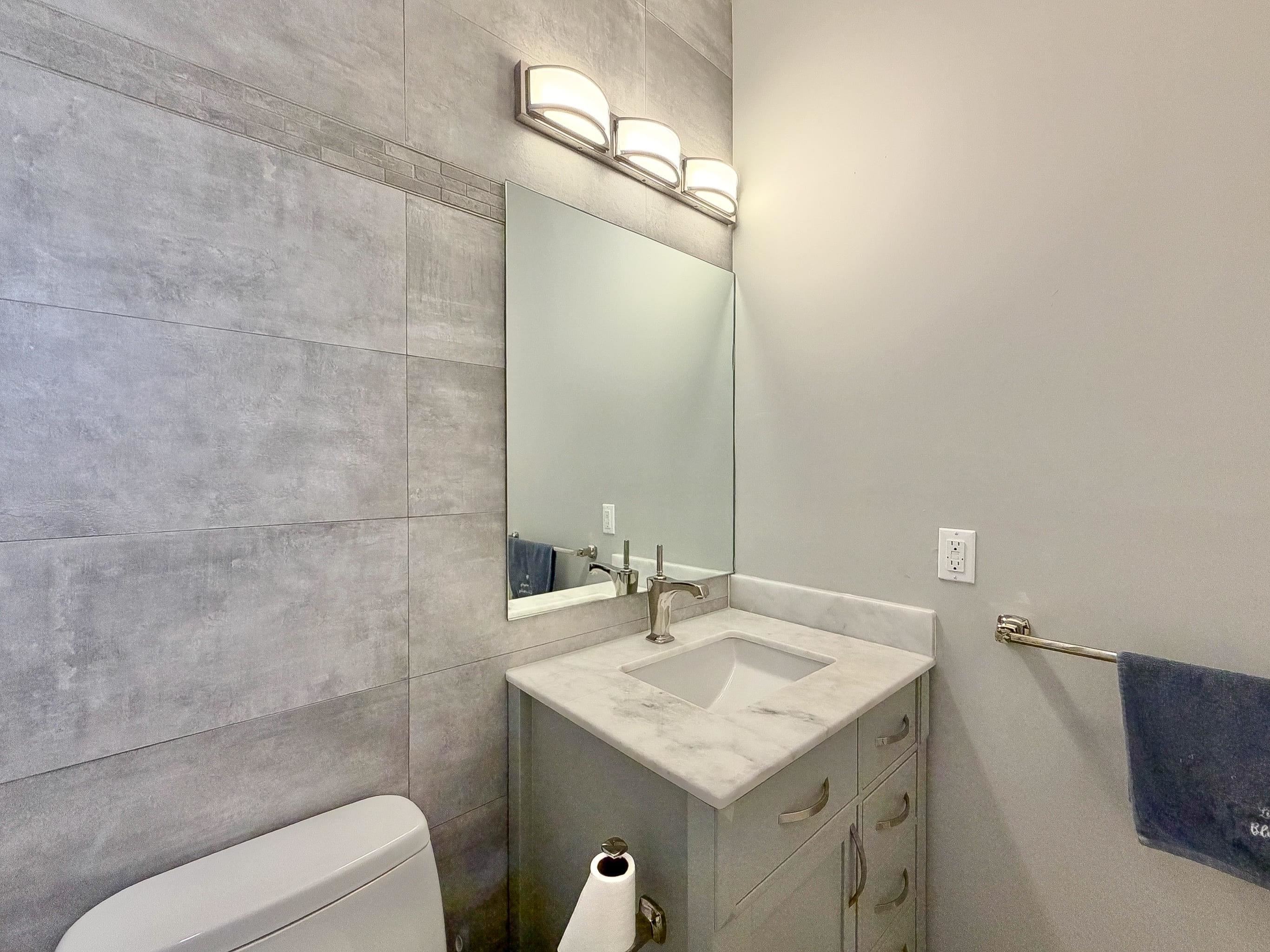 210 NORTH ST Unit: 1