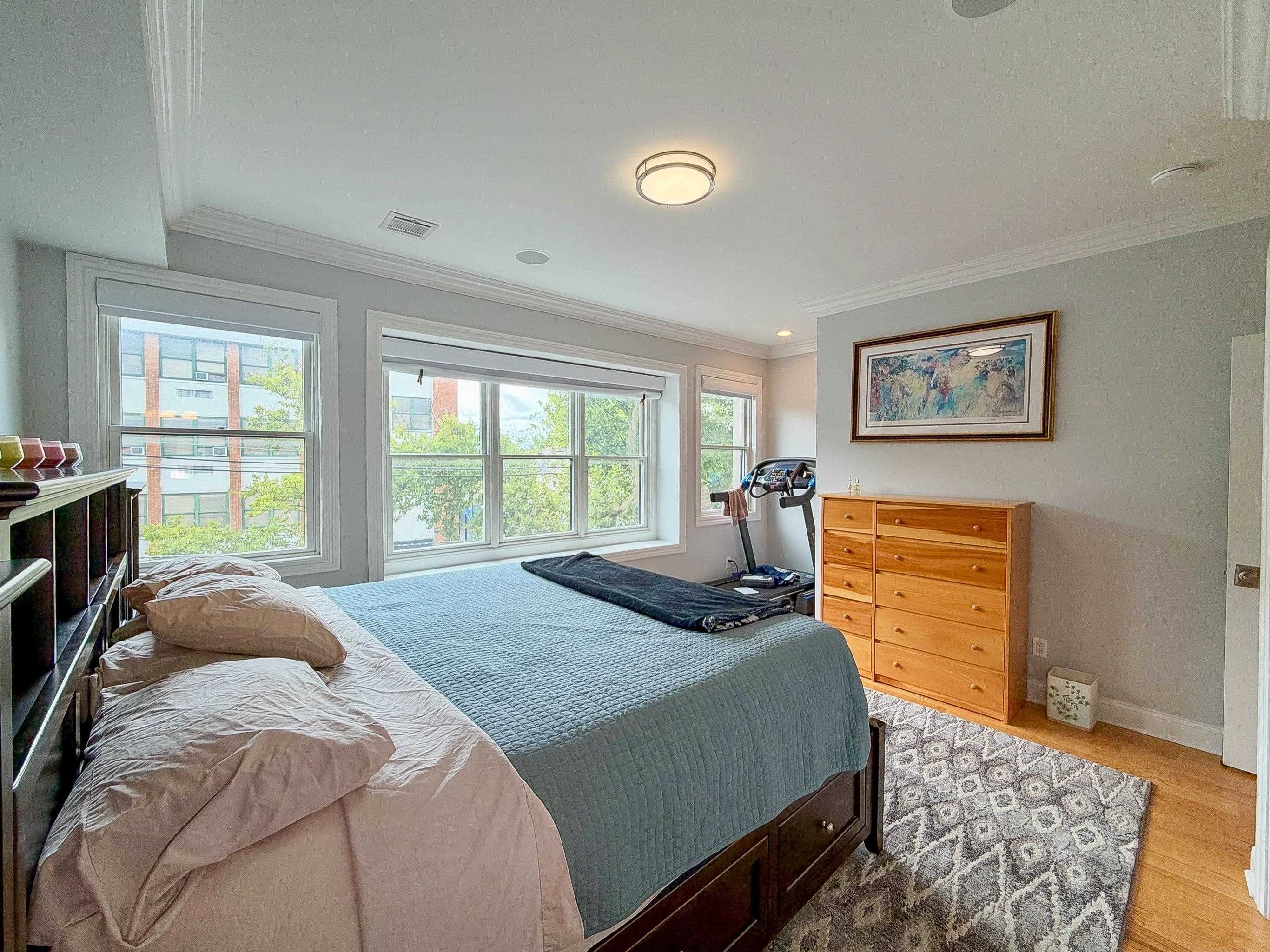 210 NORTH ST Unit: 1