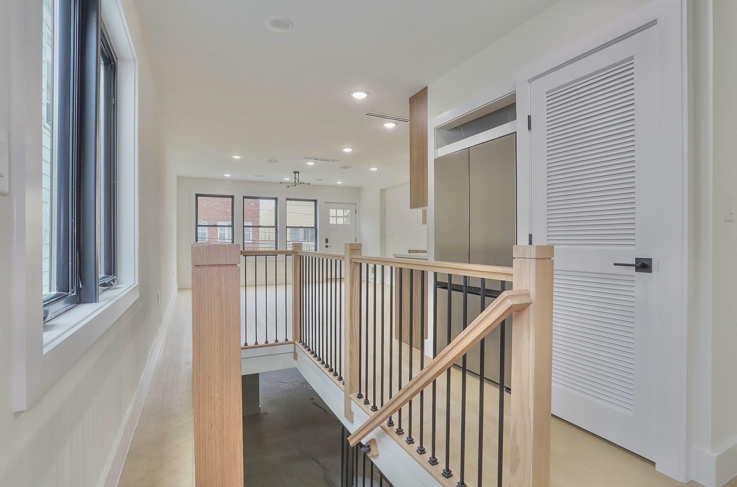 182 COLUMBIA AVE