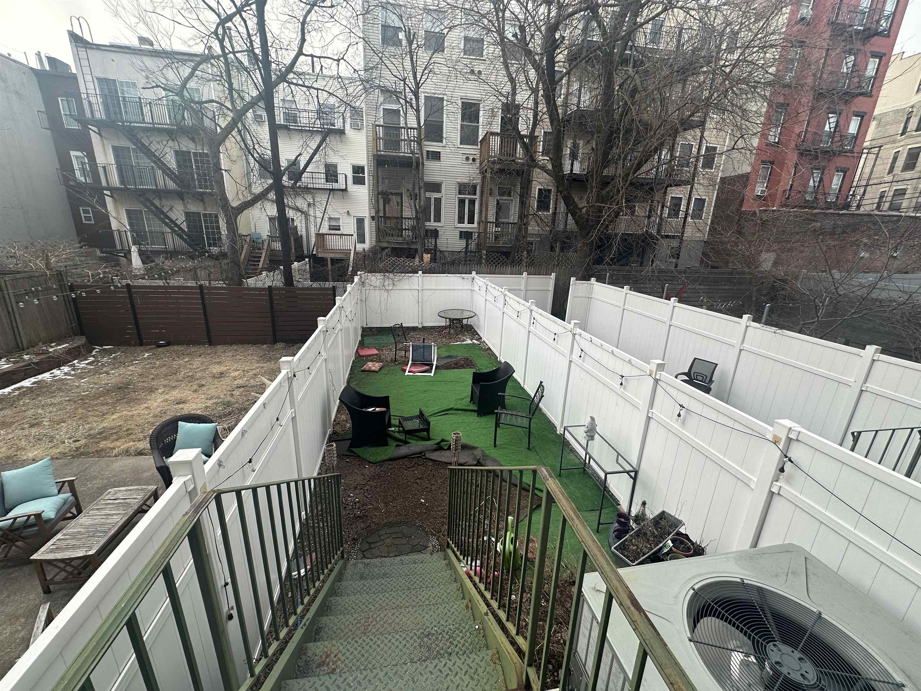 226 MADISON ST