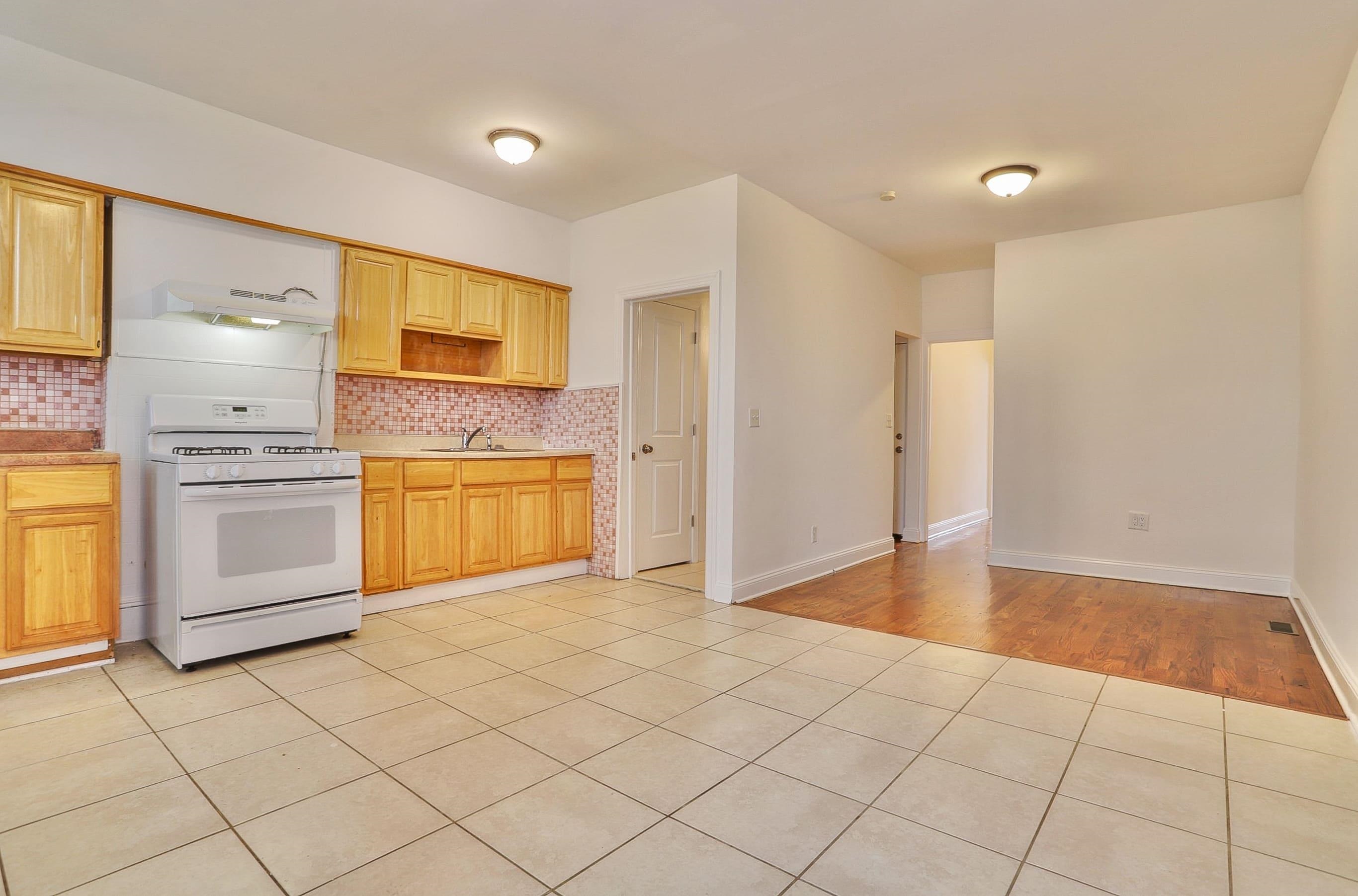 272 GRANT AVE Unit: 1
