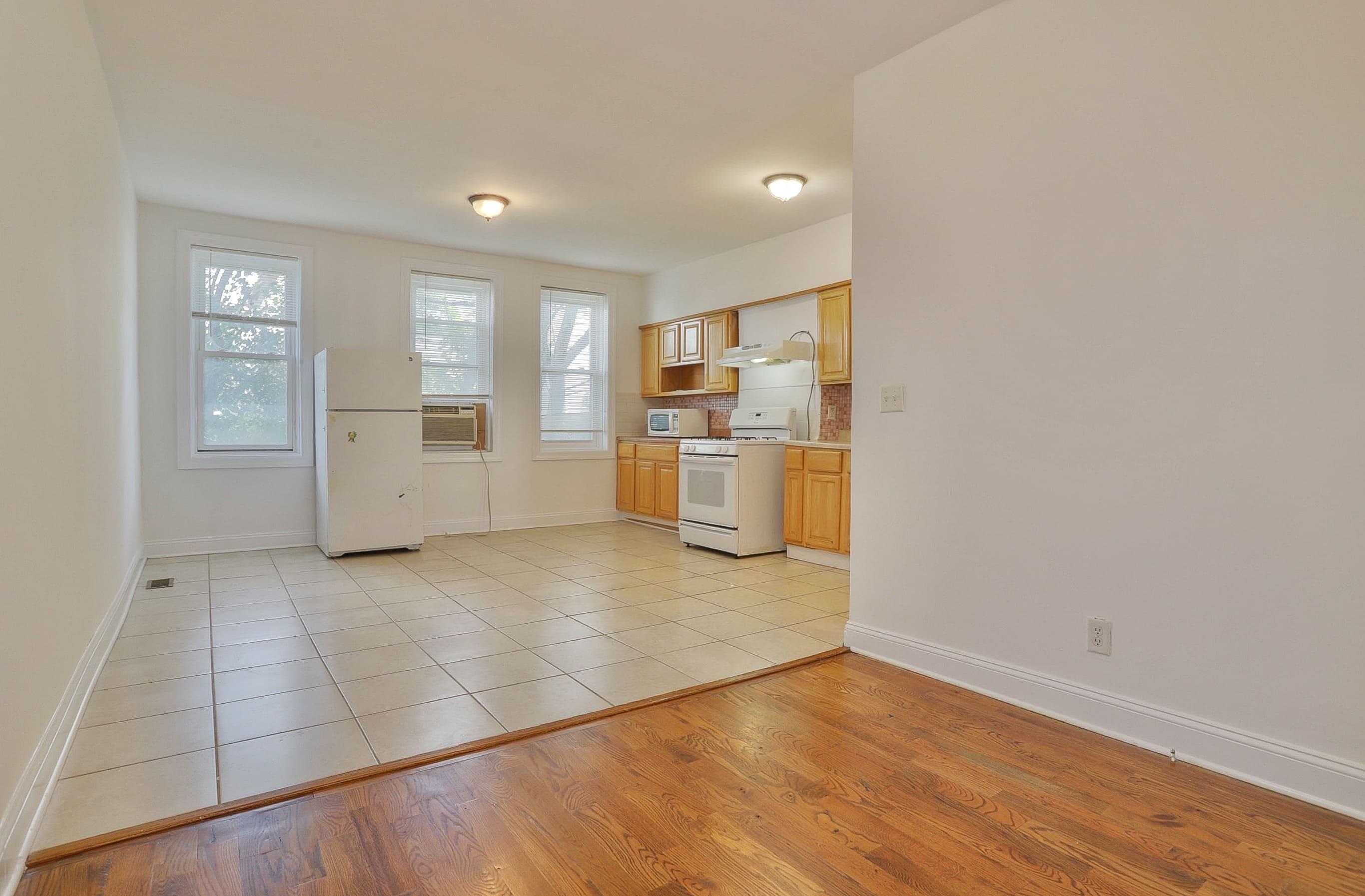 272 GRANT AVE Unit: 1