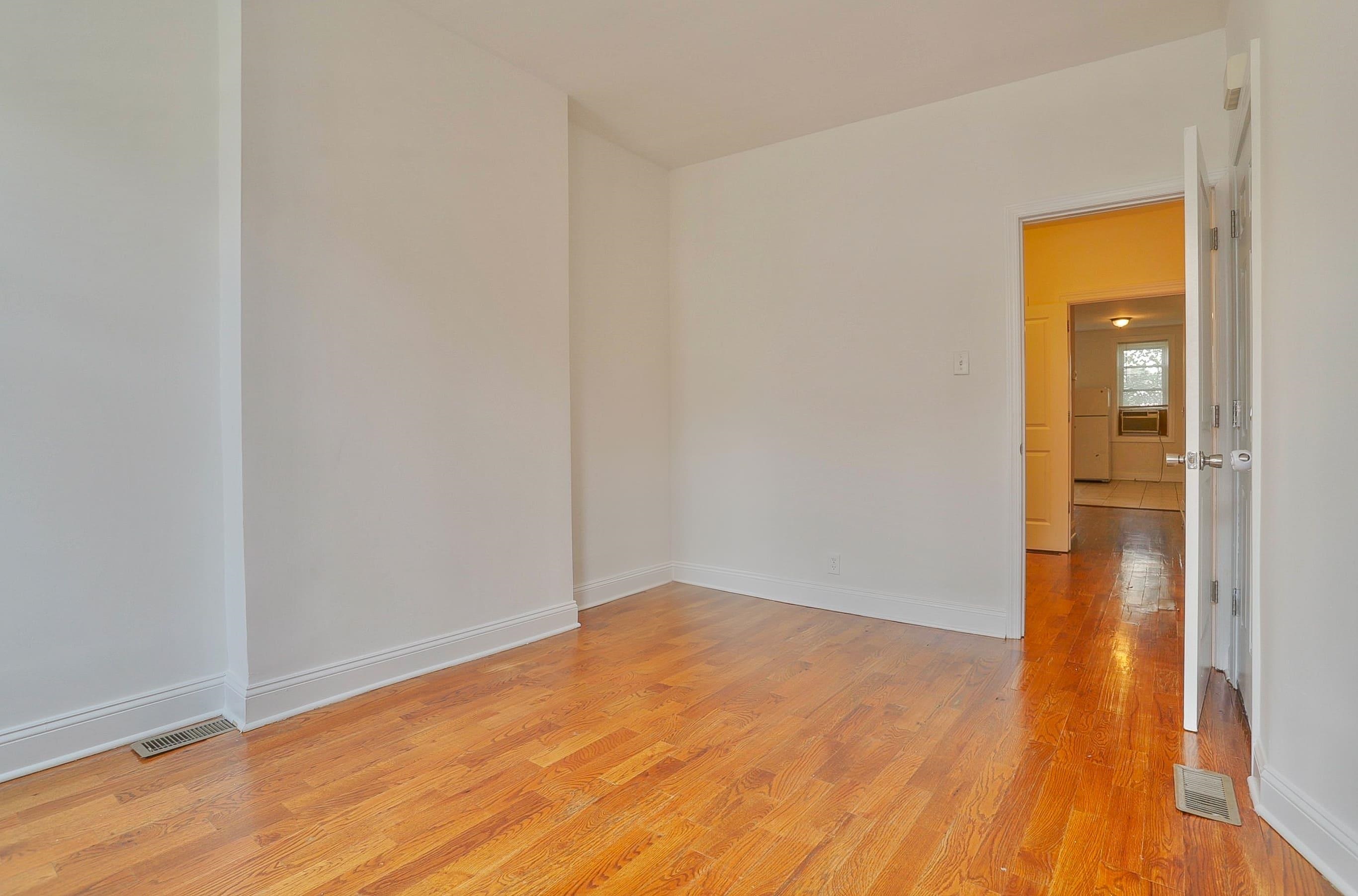 272 GRANT AVE Unit: 1