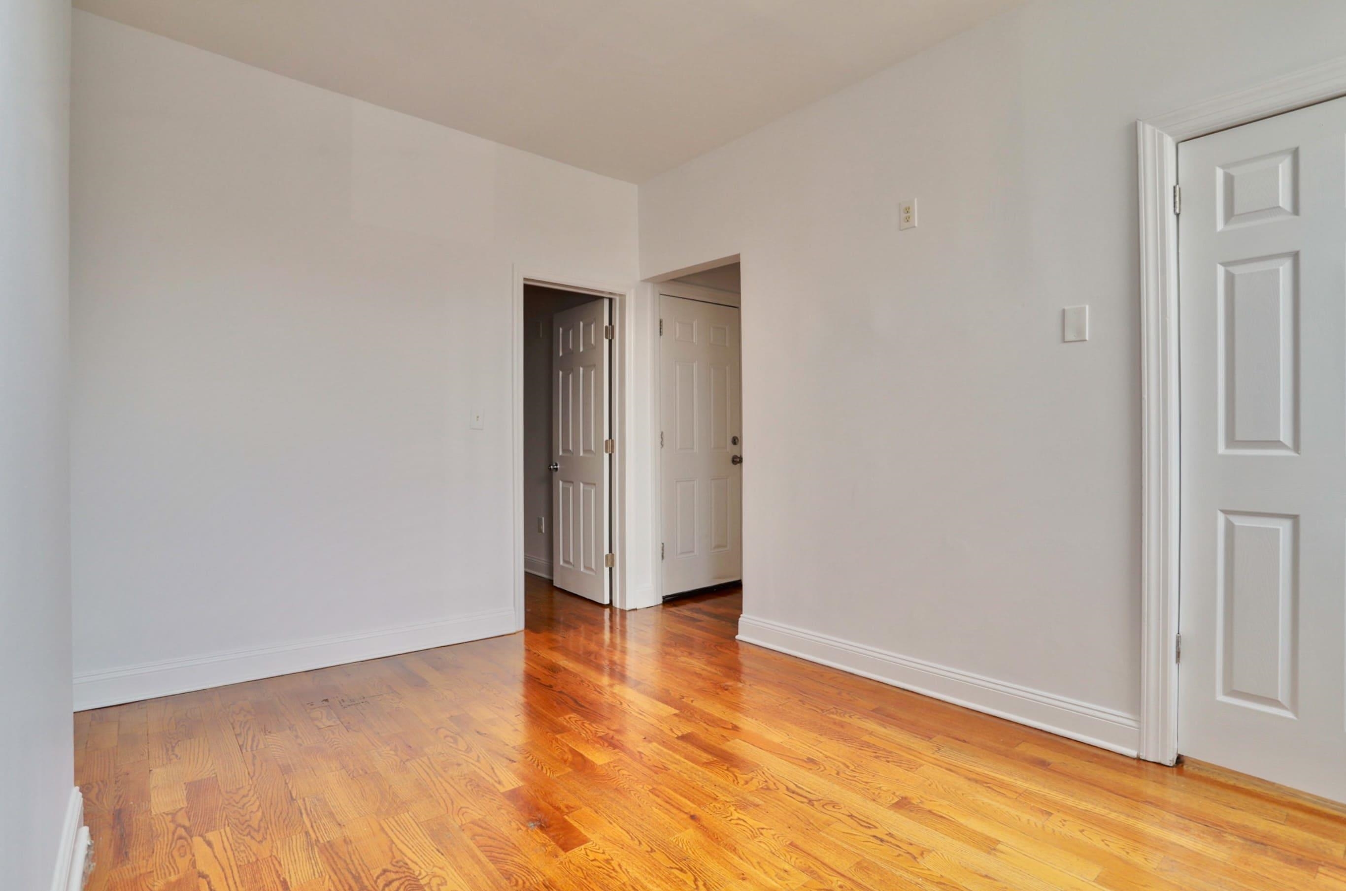 272 GRANT AVE Unit: 2