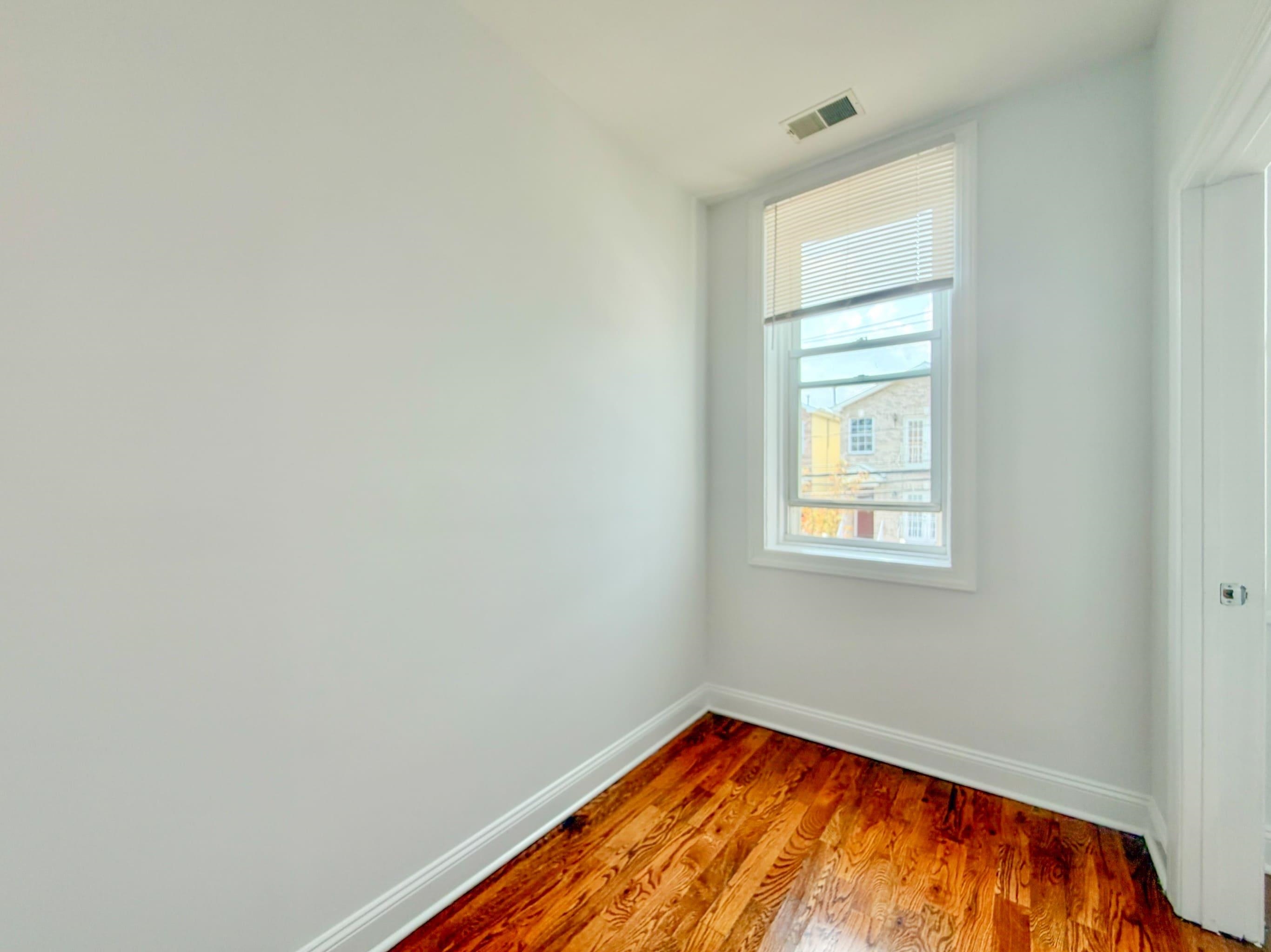 272 GRANT AVE Unit: 2