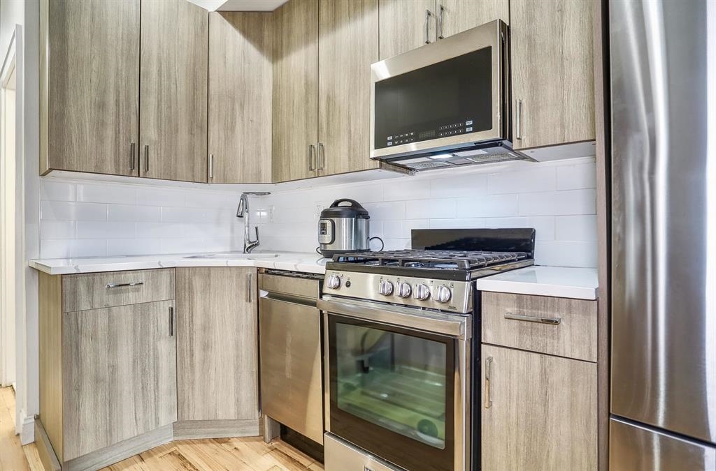 314 MONROE ST Unit: 8