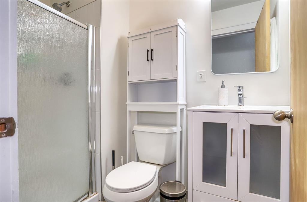 314 MONROE ST Unit: 8
