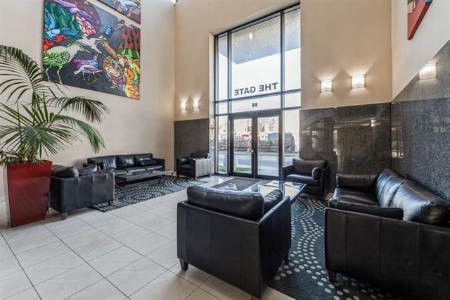 17 MEADOW RD Unit: 302