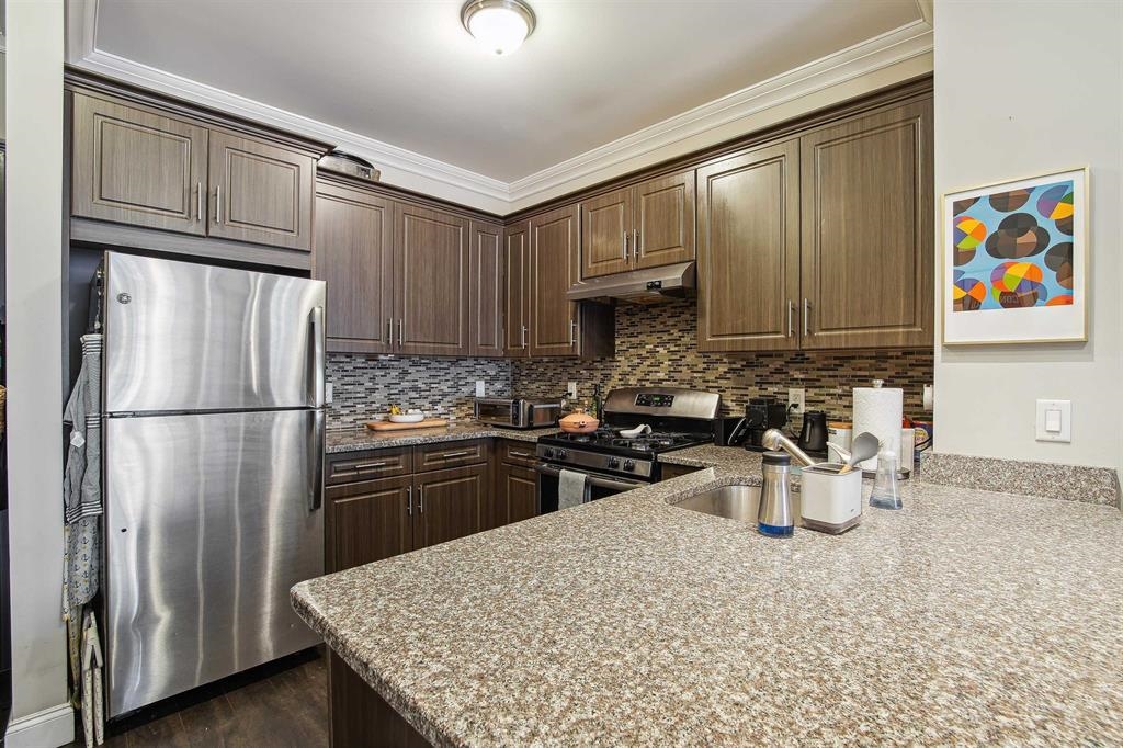 3611 PARK AVE Unit: 302
