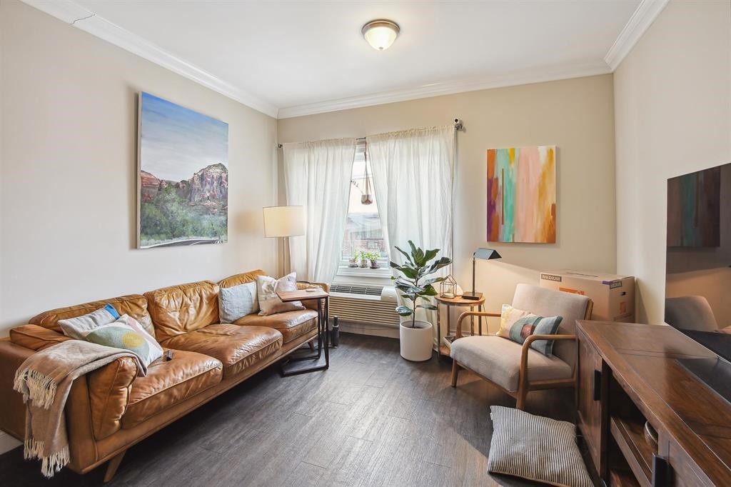3611 PARK AVE Unit: 302