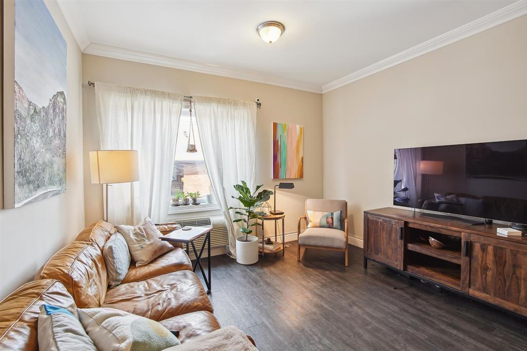3611 PARK AVE Unit: 302