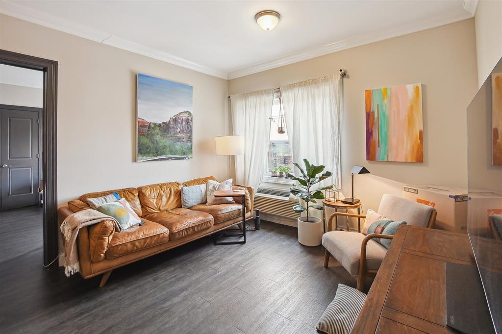 3611 PARK AVE Unit: 302