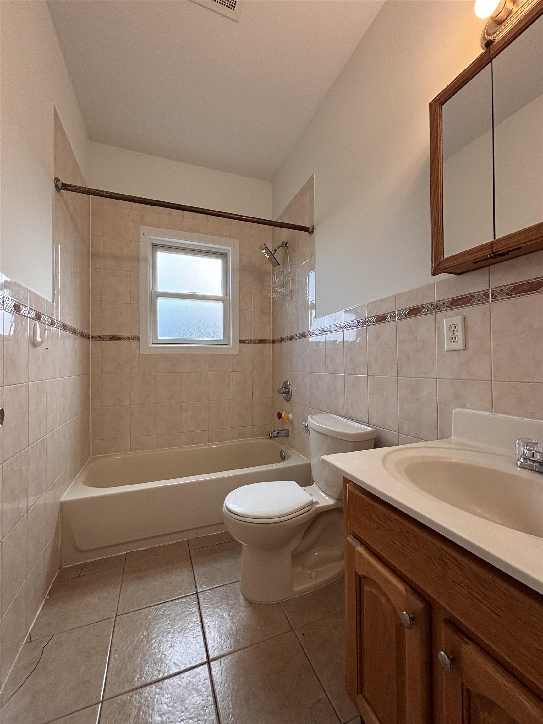 215 DELAWARE AVE