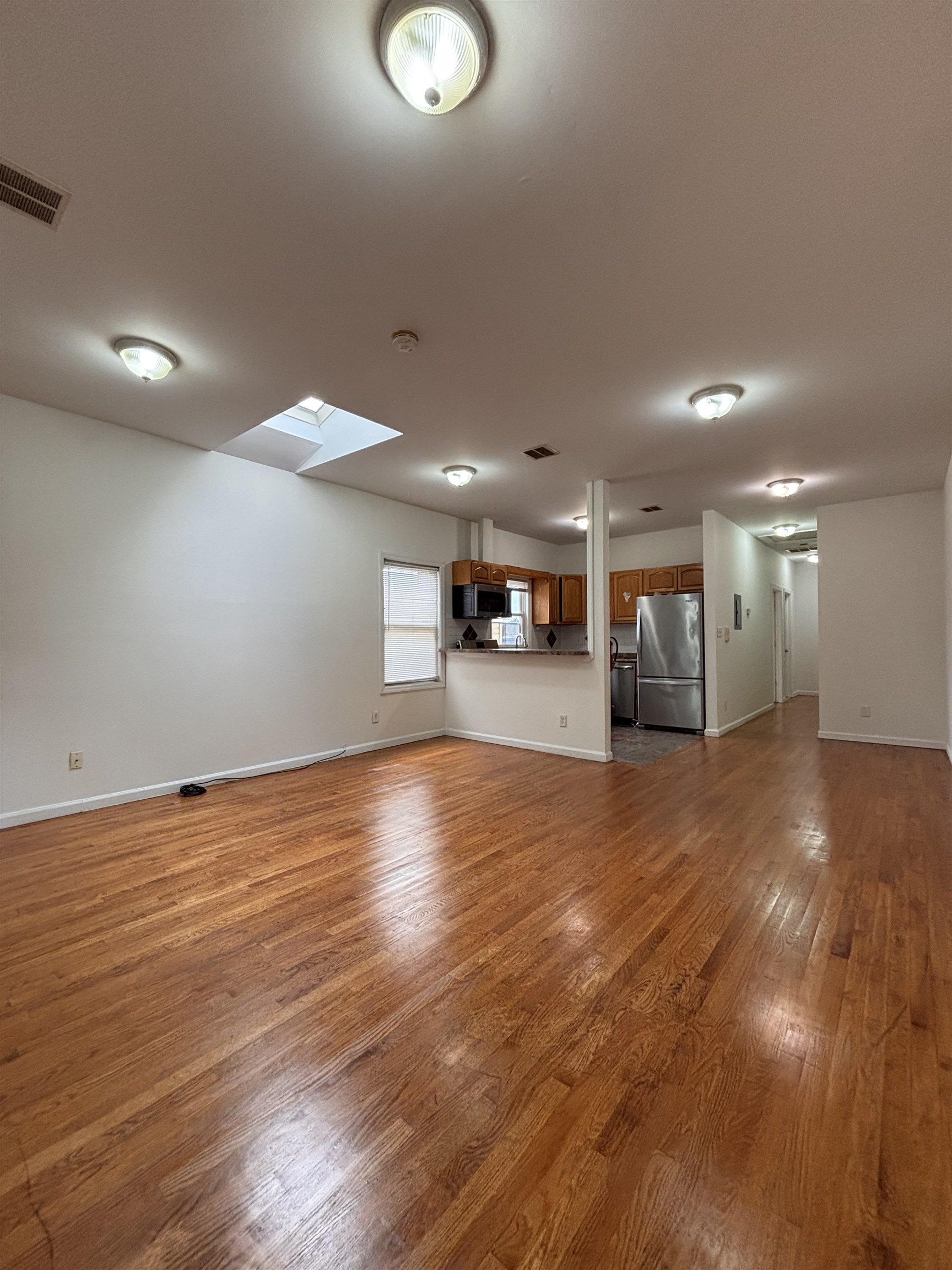 215 DELAWARE AVE
