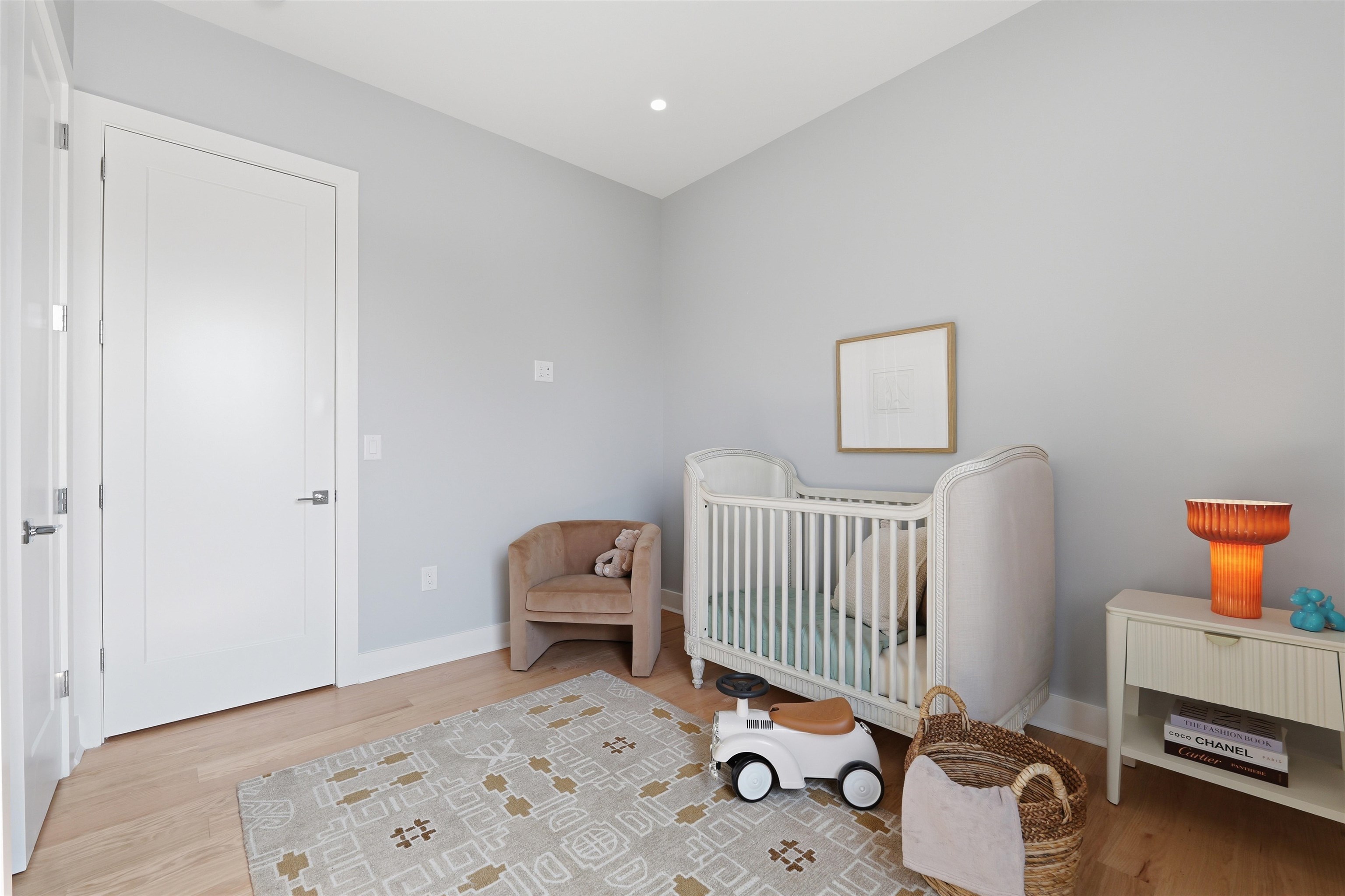 389 VIRGINIA AVE Unit: 3