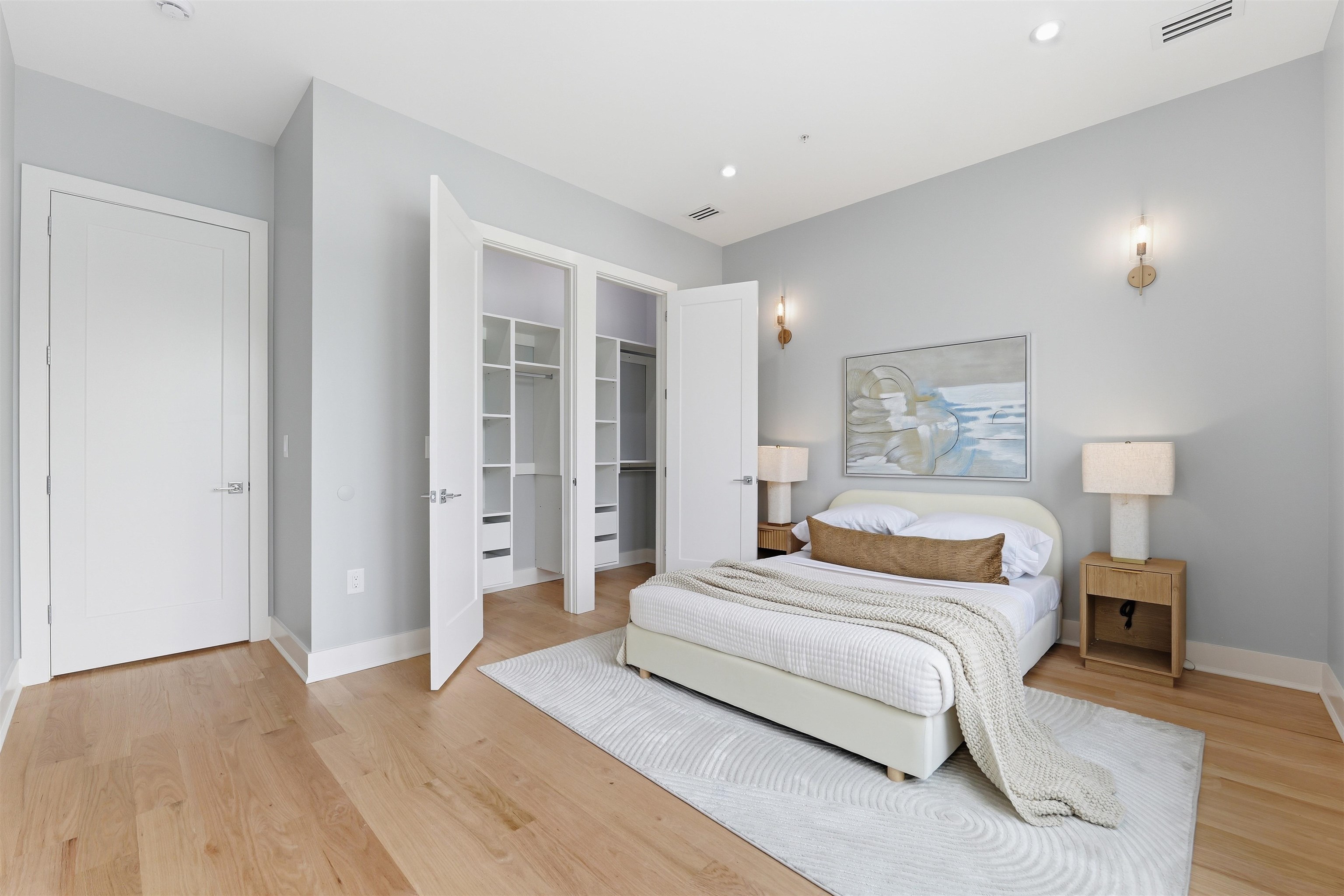 389 VIRGINIA AVE Unit: 3