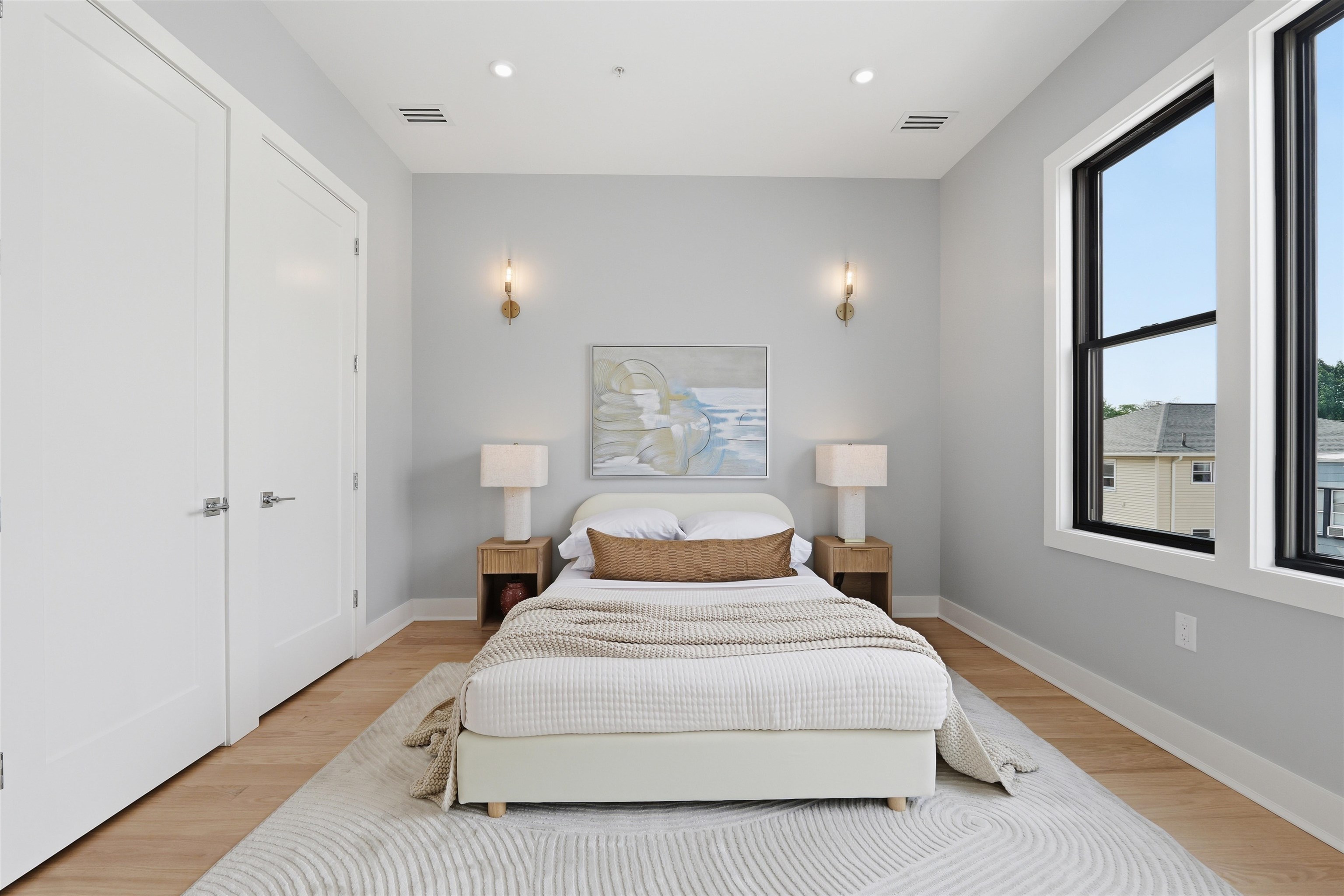 389 VIRGINIA AVE Unit: 3
