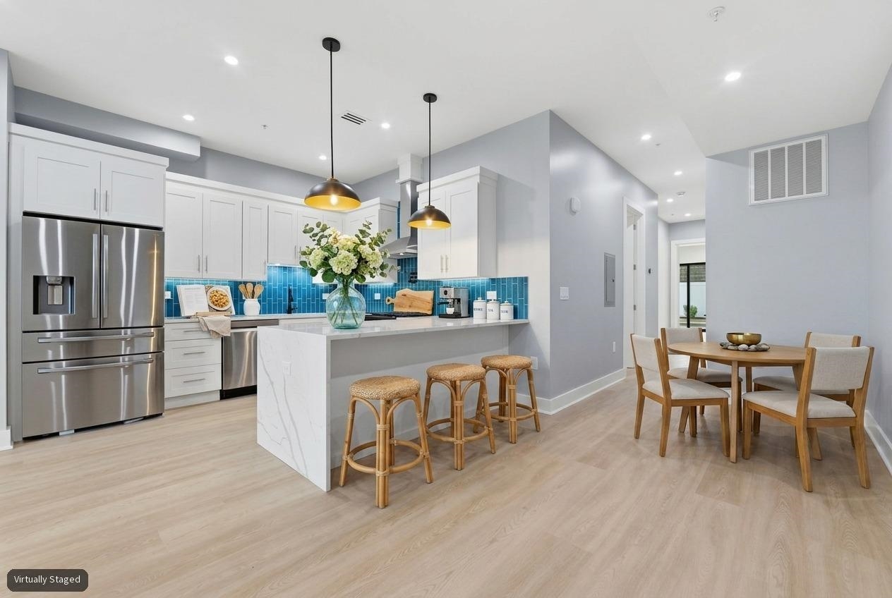 389 VIRGINIA AVE Unit: 1