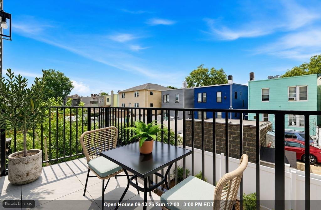 389 VIRGINIA AVE Unit: 2