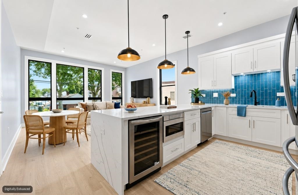389 VIRGINIA AVE Unit: 2