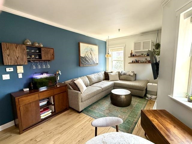 301 MONROE ST Unit: 3R