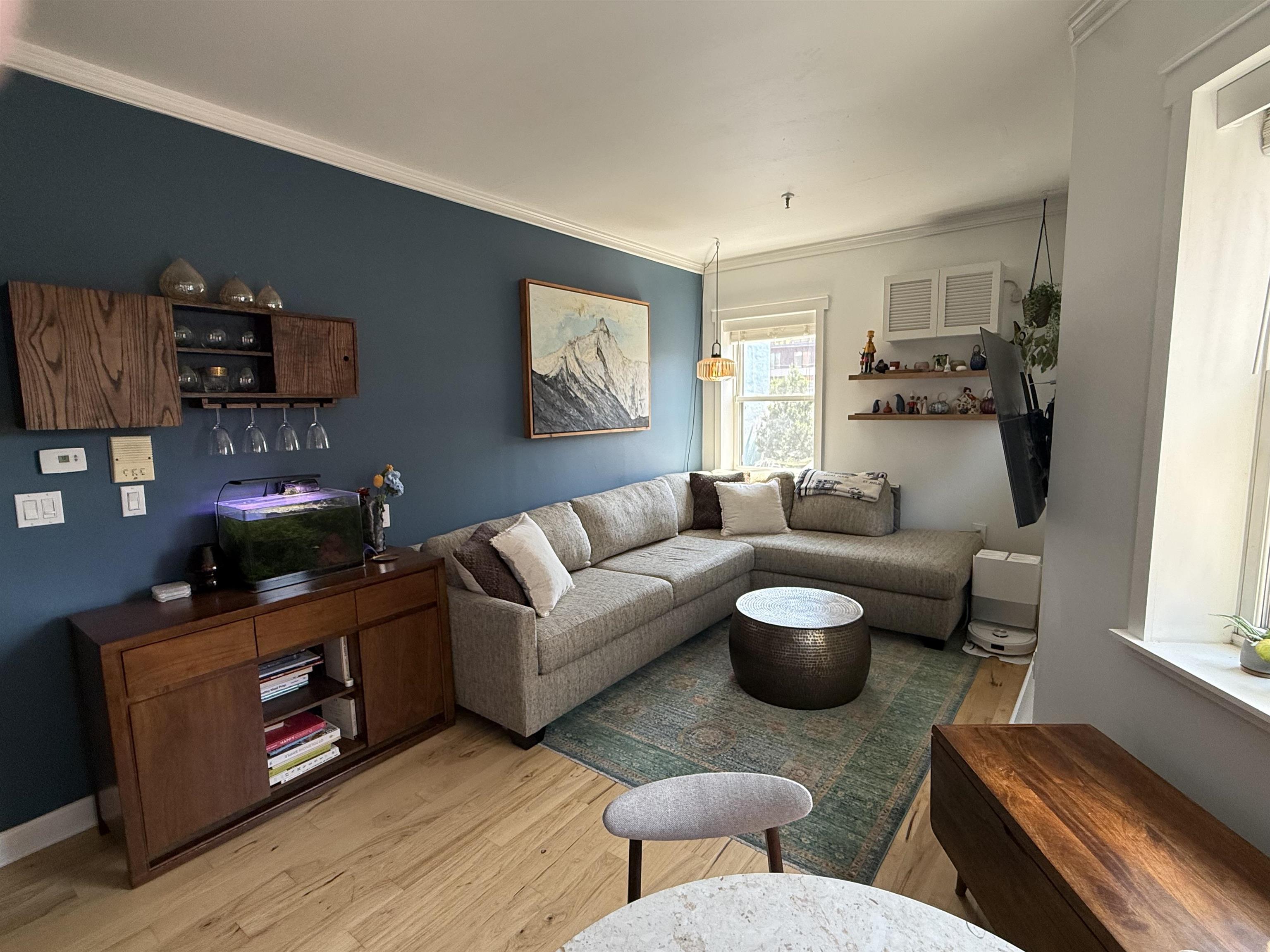 301 MONROE ST Unit: 3R