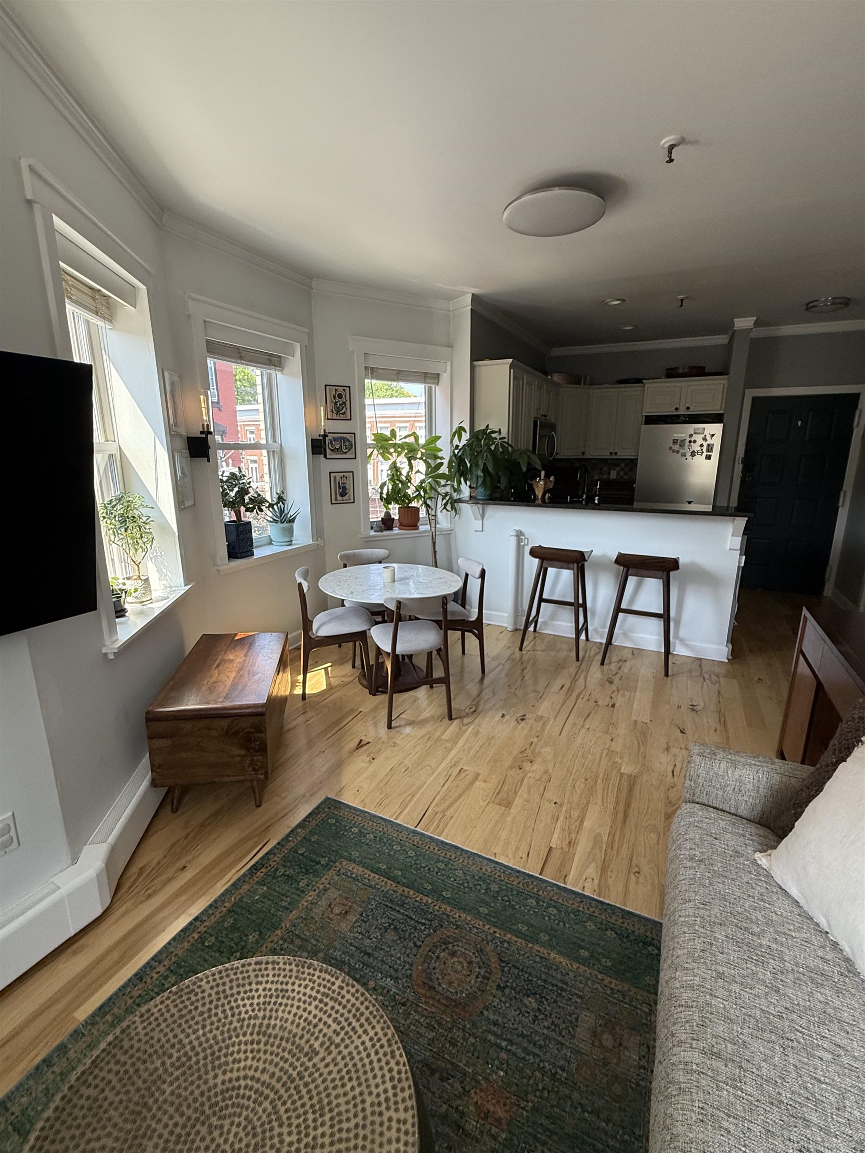 301 MONROE ST Unit: 3R