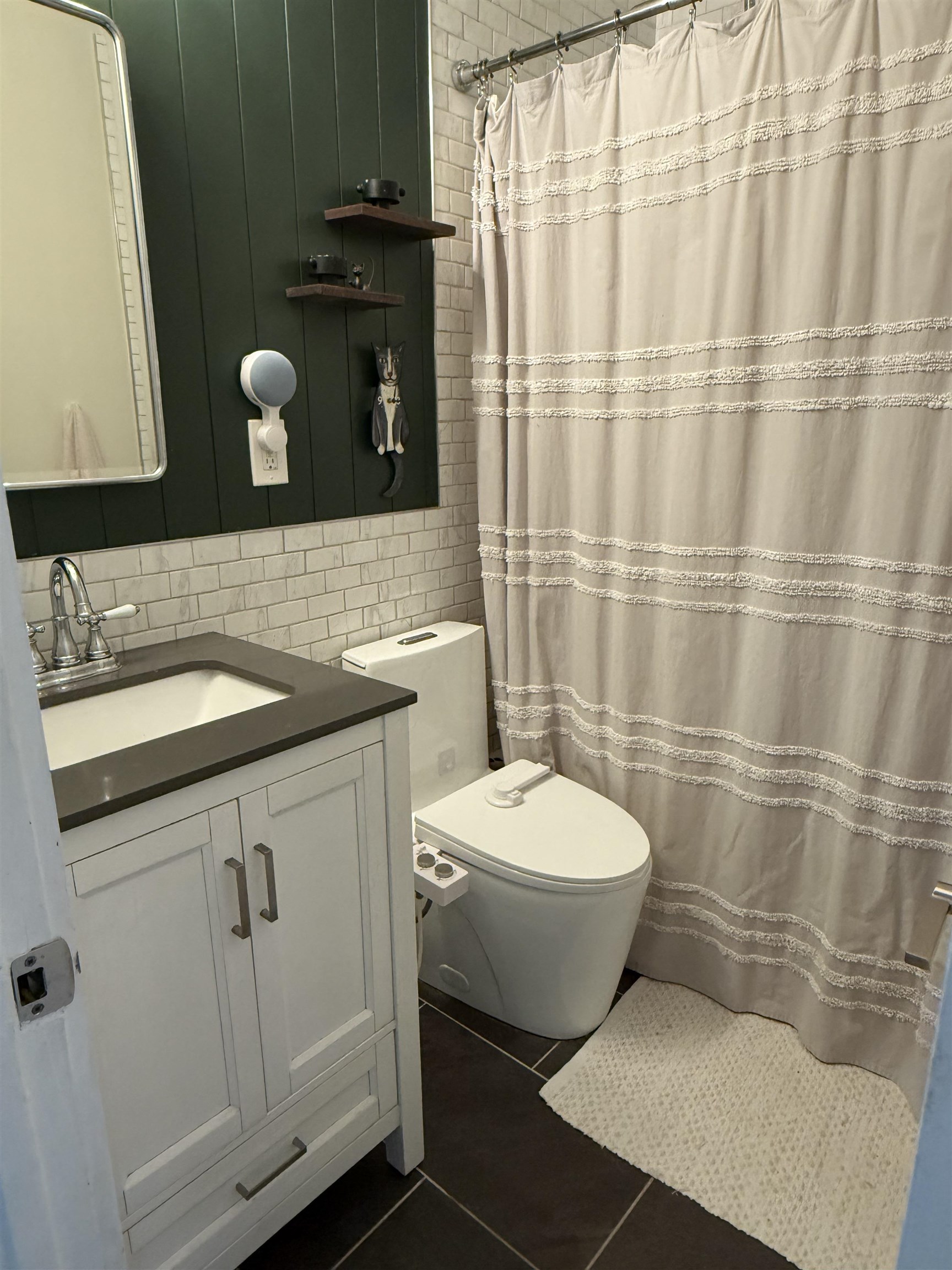 301 MONROE ST Unit: 3R