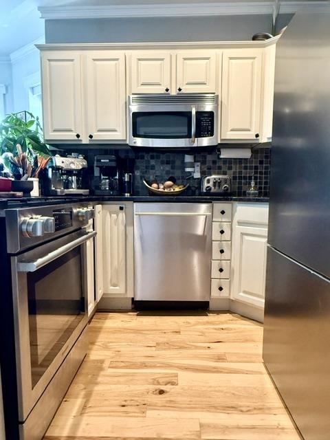 301 MONROE ST Unit: 3R