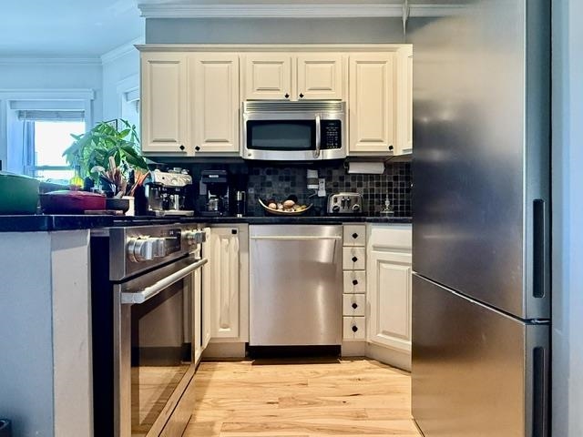 301 MONROE ST Unit: 3R